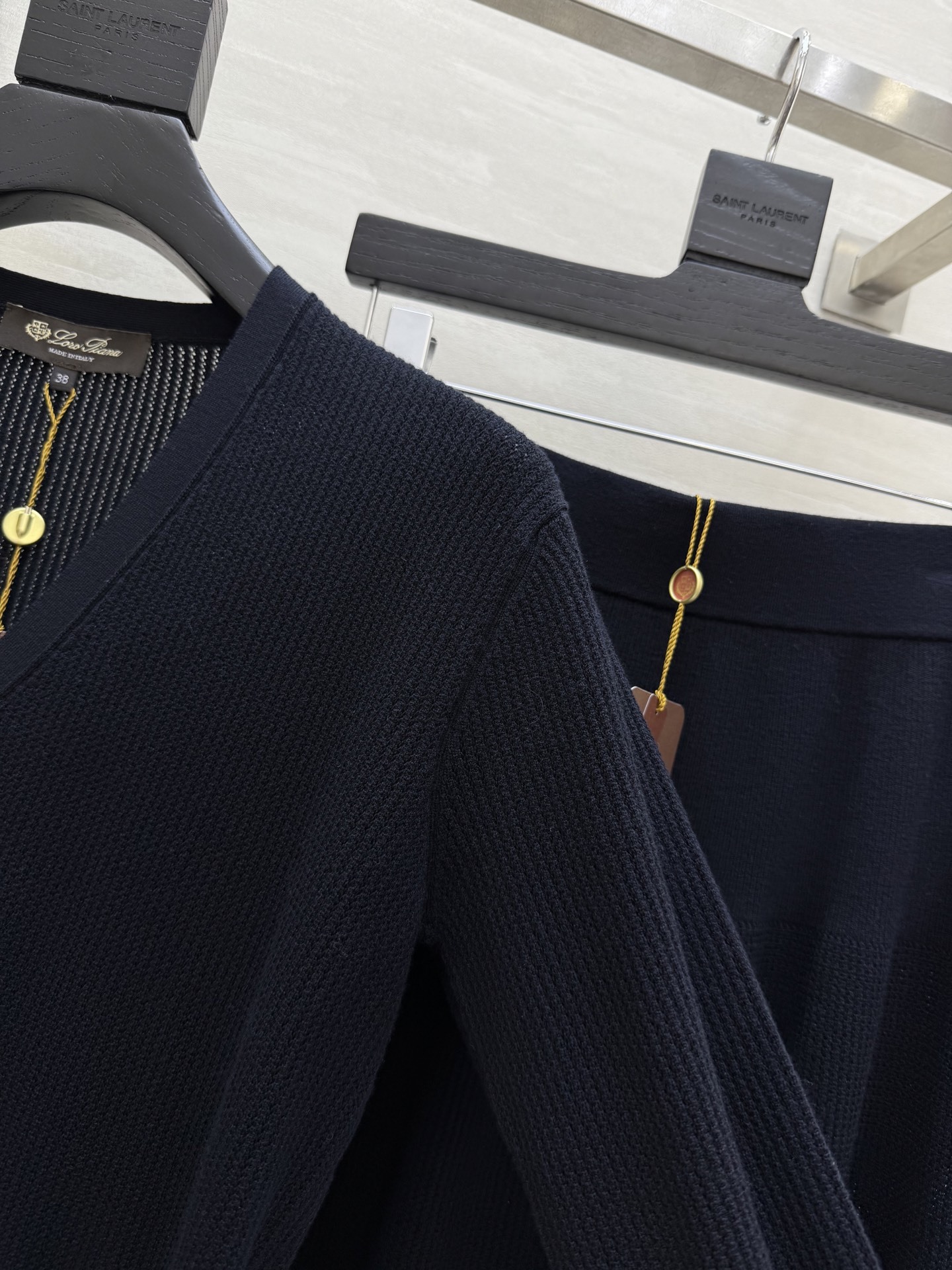 #Loro Pian♡²⁵SS Royal Lightness 纯色桑蚕丝开衫   16针德国进口机挑孔