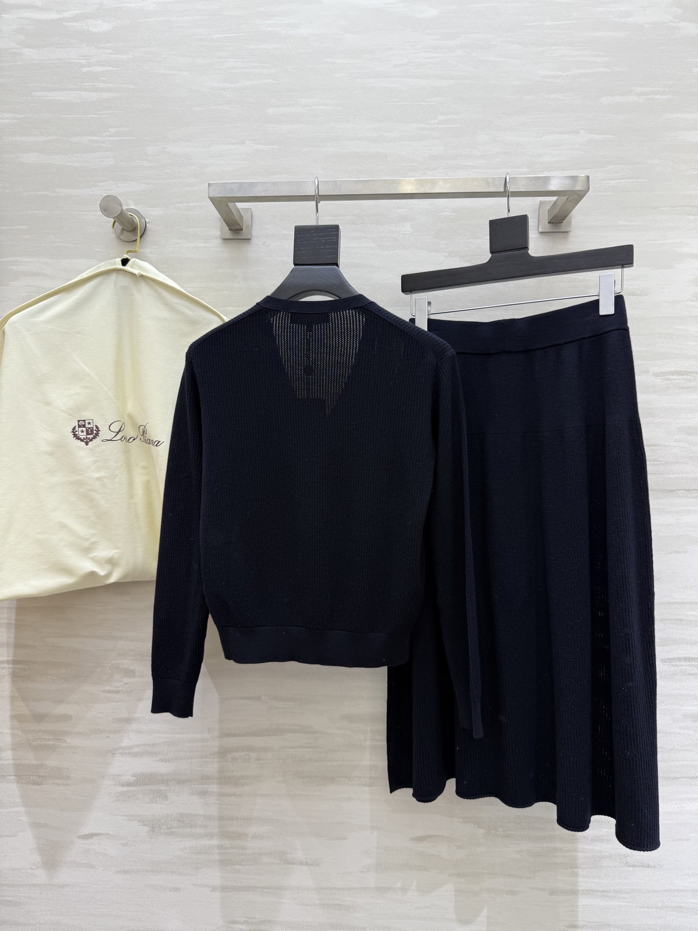 #Loro Pian♡²⁵SS Royal Lightness 纯色桑蚕丝开衫   16针德国进口机挑孔