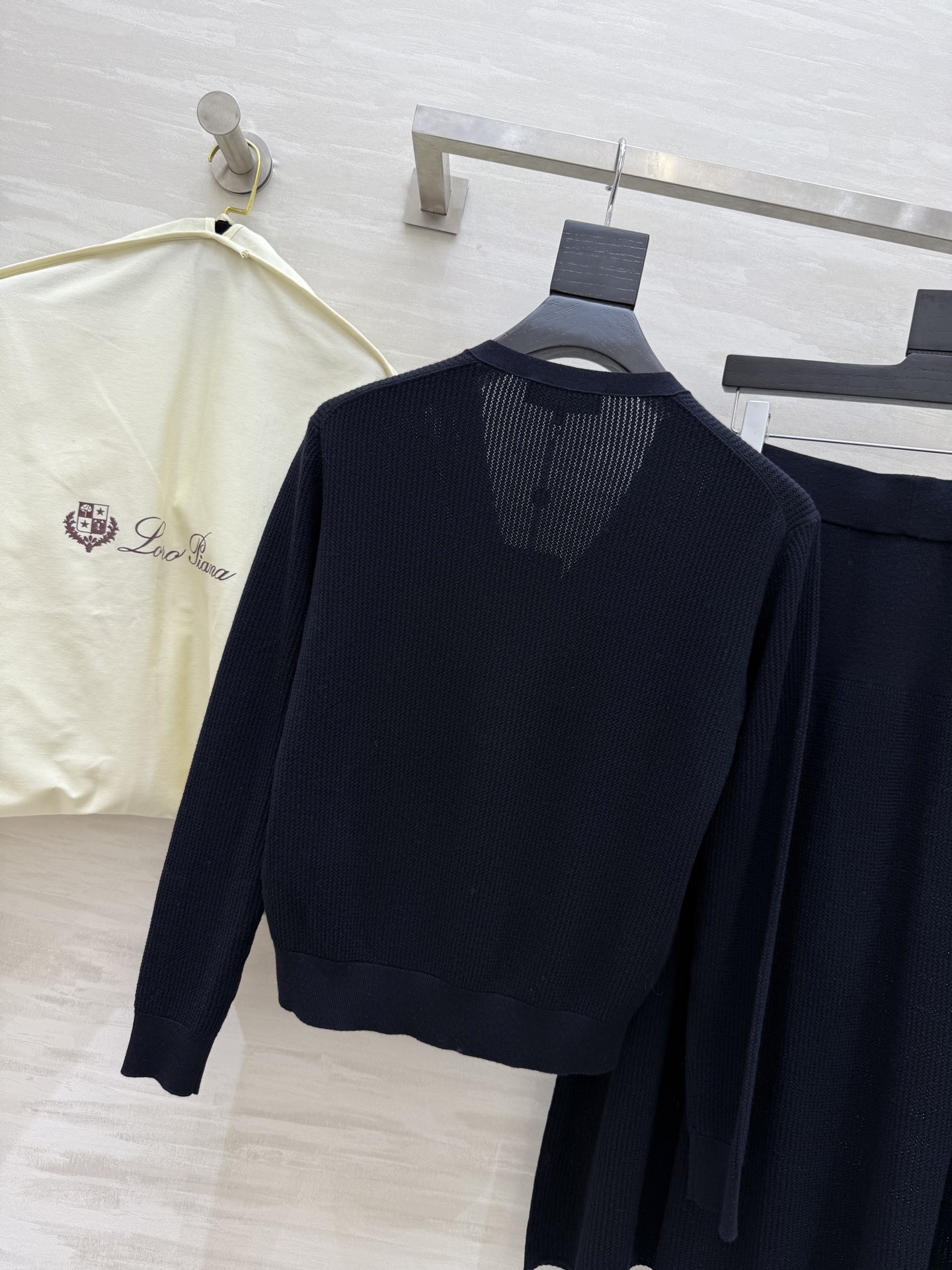 #Loro Pian♡²⁵SS Royal Lightness 纯色桑蚕丝开衫   16针德国进口机挑孔