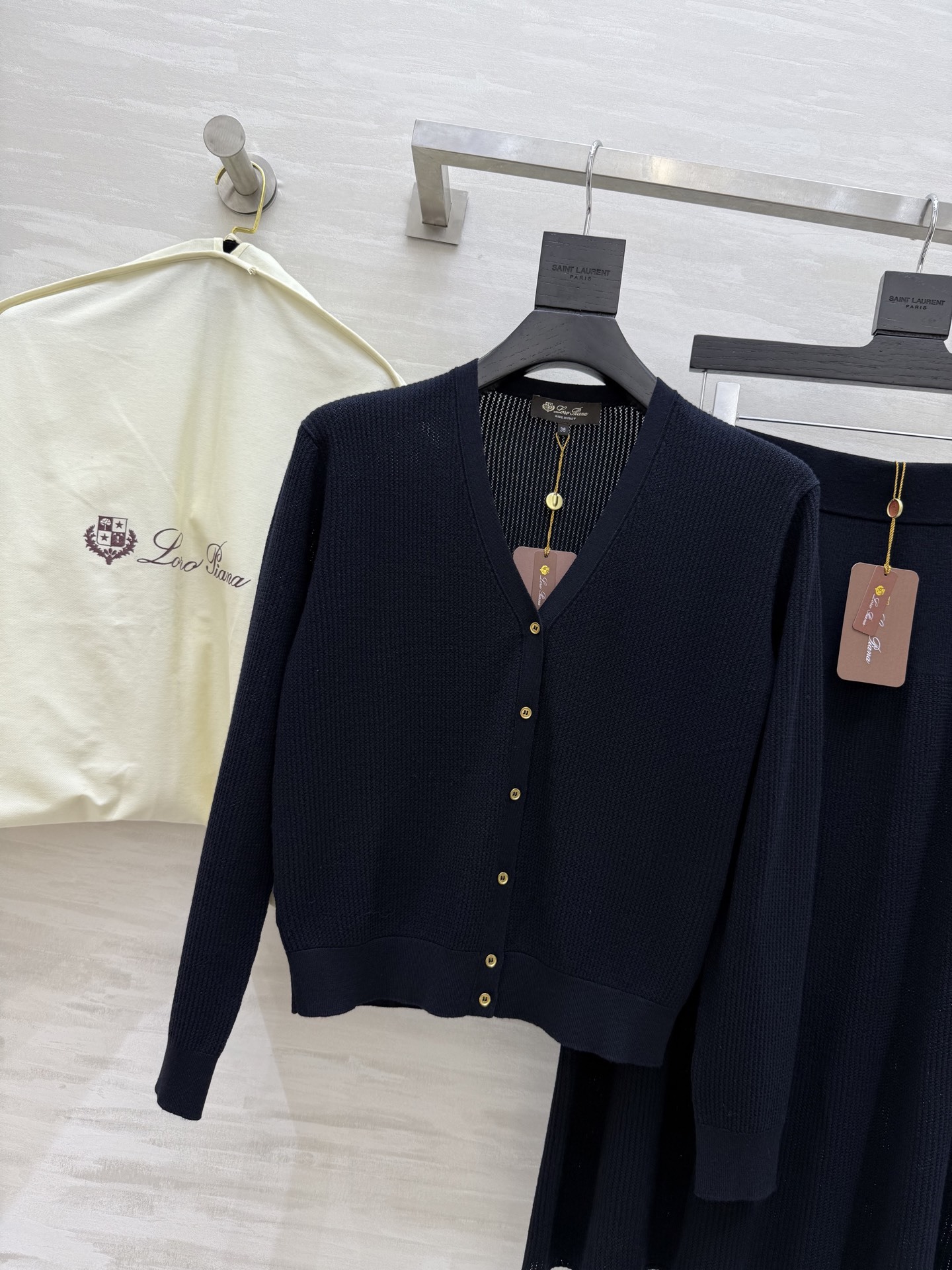 #Loro Pian♡²⁵SS Royal Lightness 纯色桑蚕丝开衫   16针德国进口机挑孔