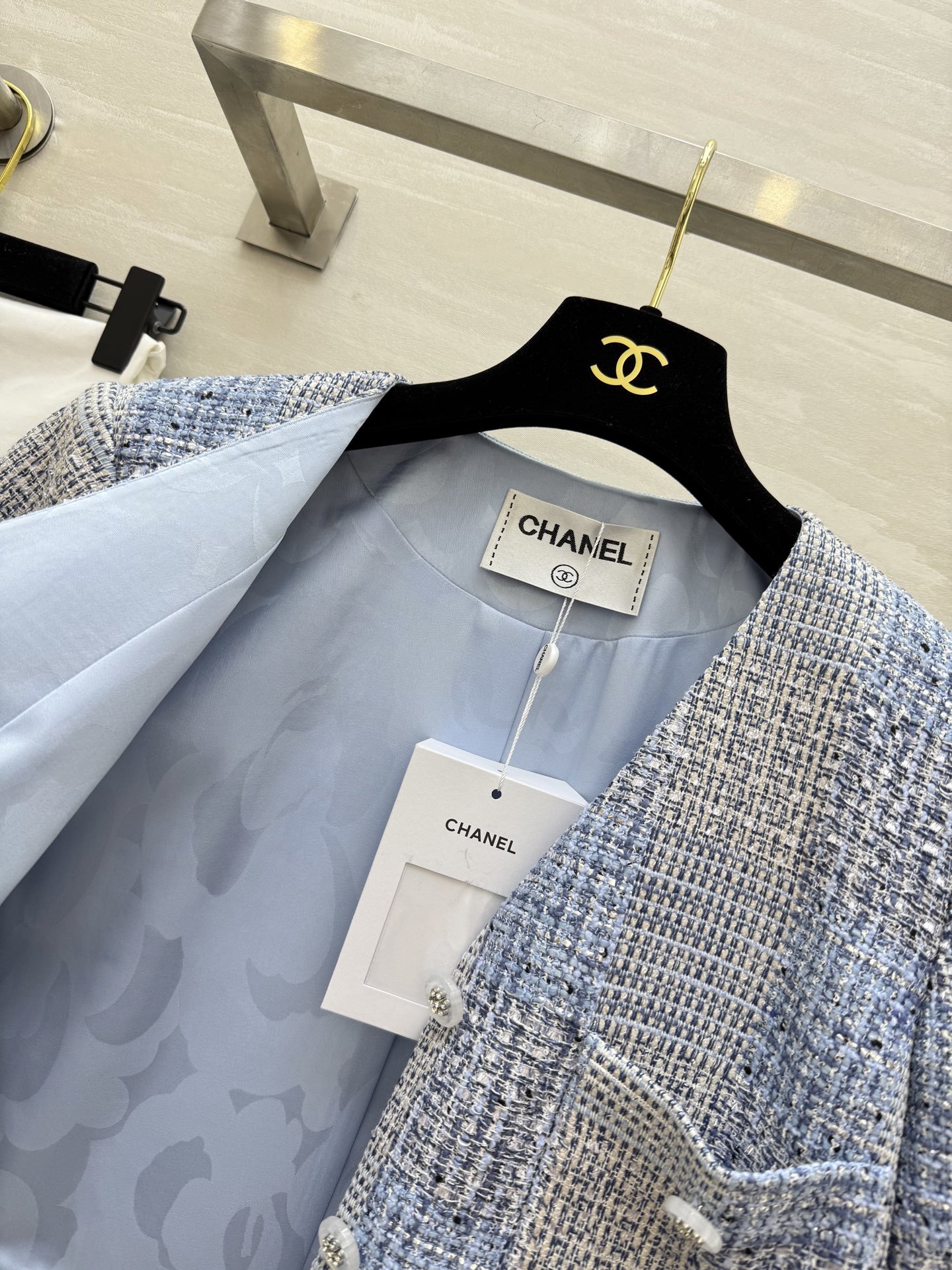 #Chane♡²⁵新款 重工拔毛短袖上衣外套 超级夏天的天蓝色 定制软呢面料轻薄舒适 高品质 现货首发s