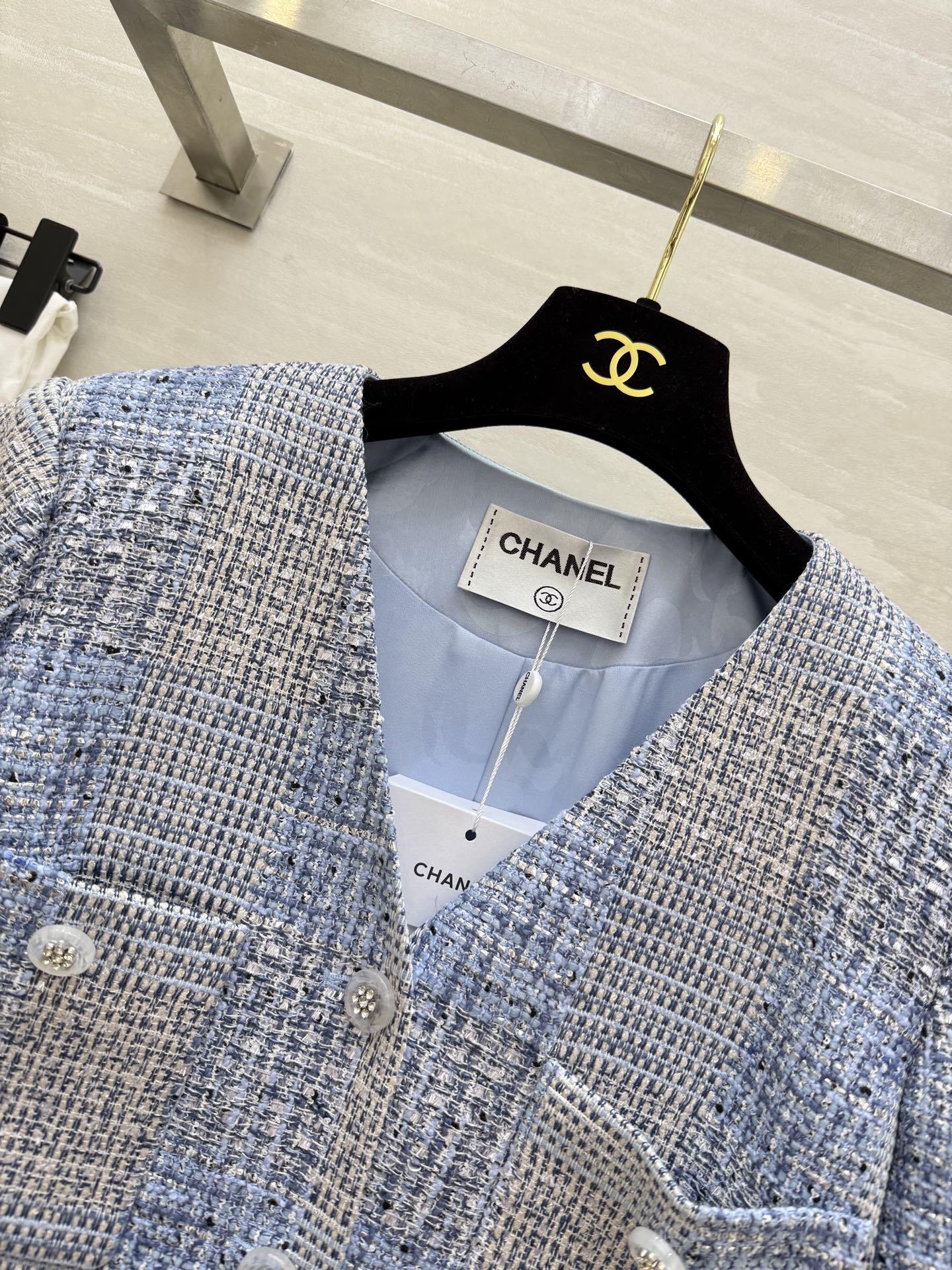 #Chane♡²⁵新款 重工拔毛短袖上衣外套 超级夏天的天蓝色 定制软呢面料轻薄舒适 高品质 现货首发s