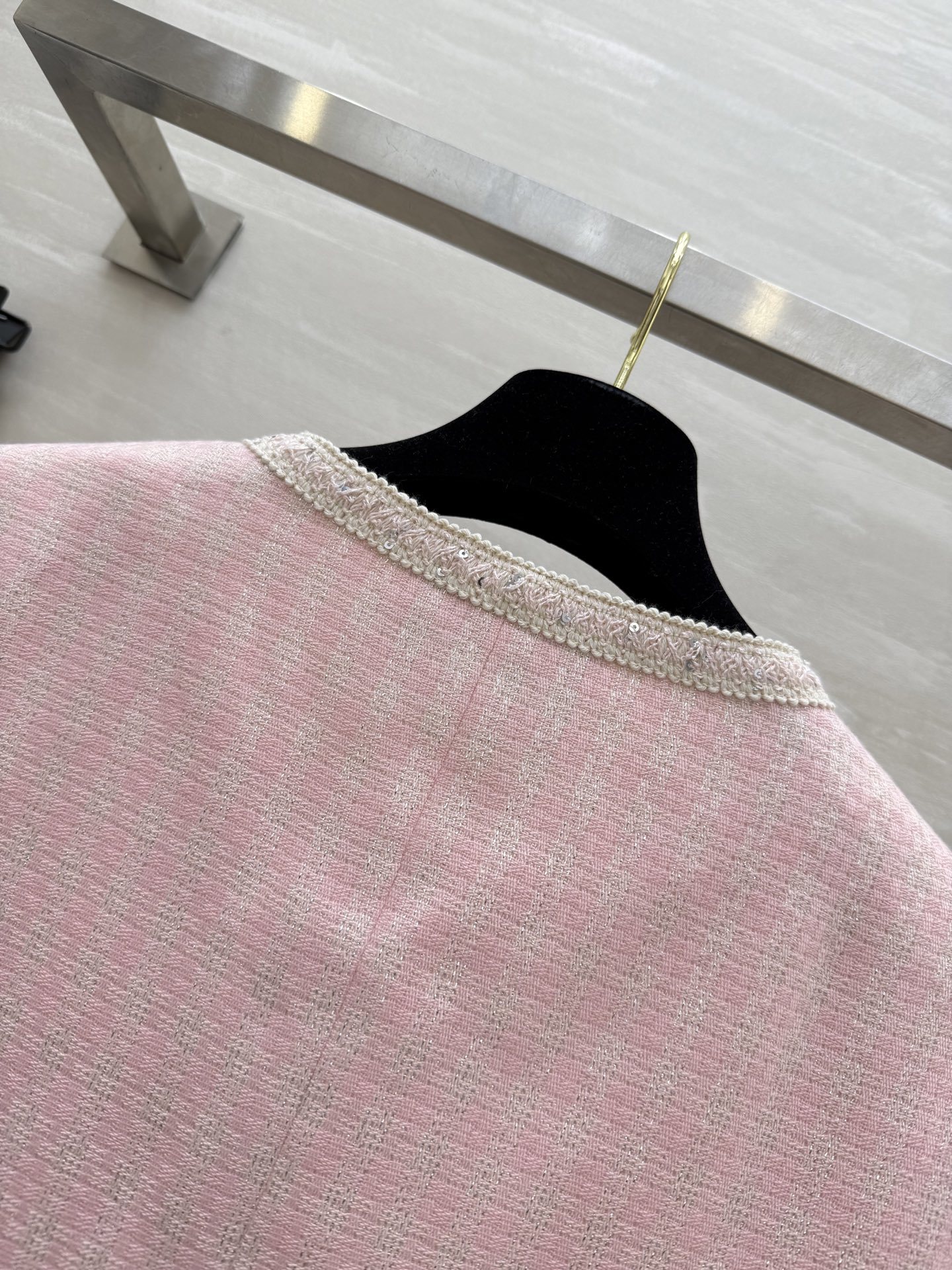 #Chane♡²⁵s新款甜美名媛风短袖上衣 独家开版 定制面料轻薄透气 粉色加银线编织面料颜色上身超级显