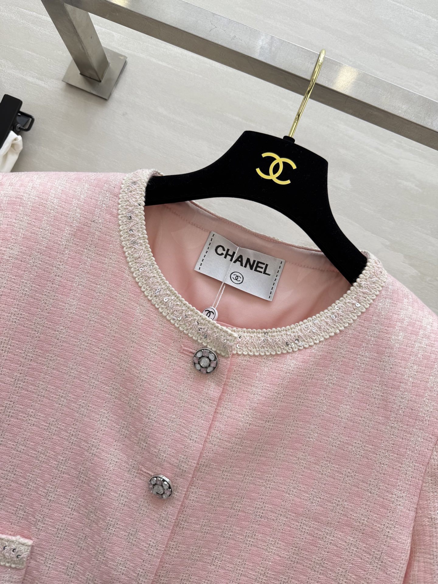 #Chane♡²⁵s新款甜美名媛风短袖上衣 独家开版 定制面料轻薄透气 粉色加银线编织面料颜色上身超级显