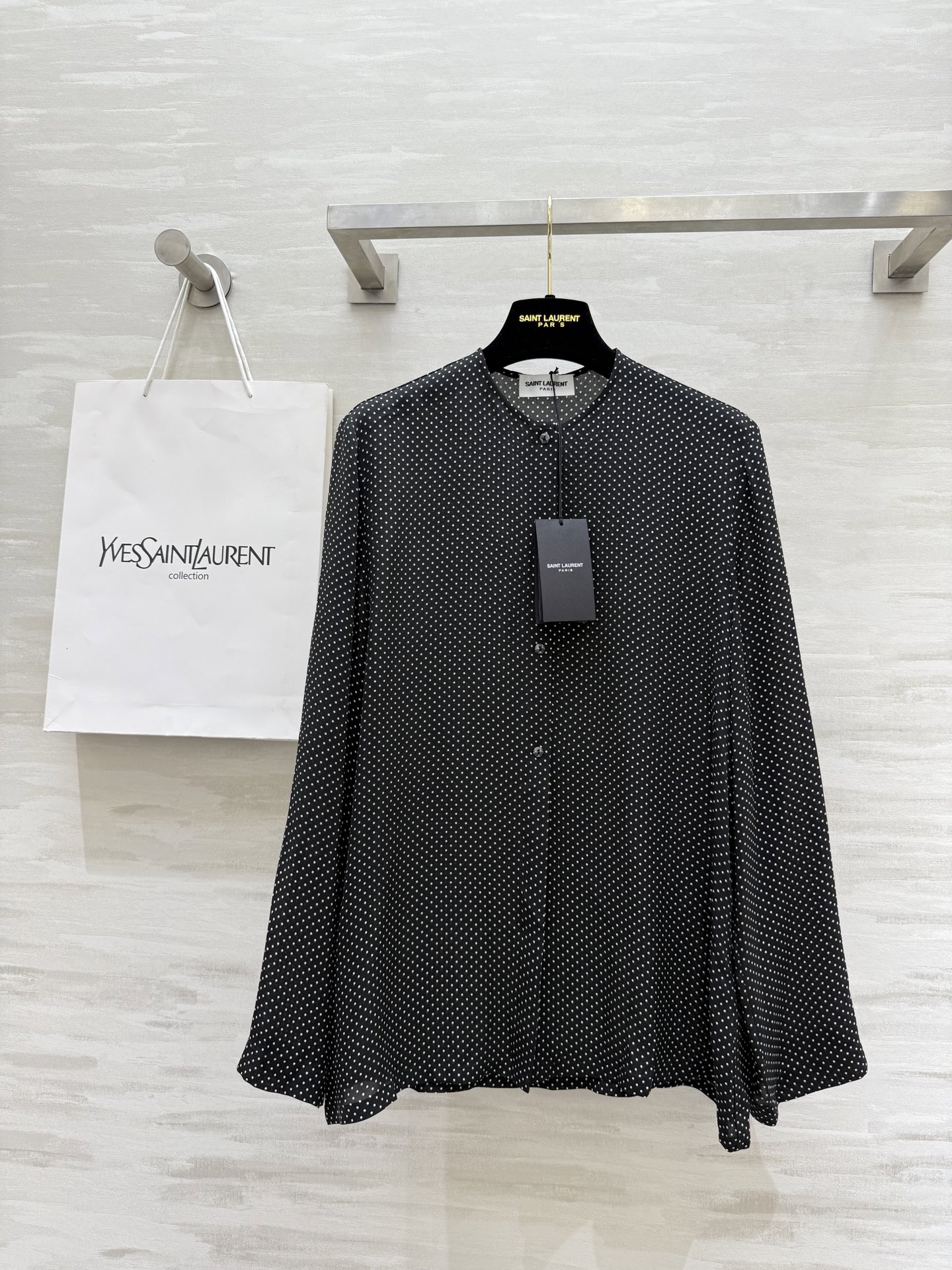 #ysl²⁵新款真丝波点衬衣 高品质定制 现货首发size：S/M/L/XL（M码肩宽：39，胸围：10