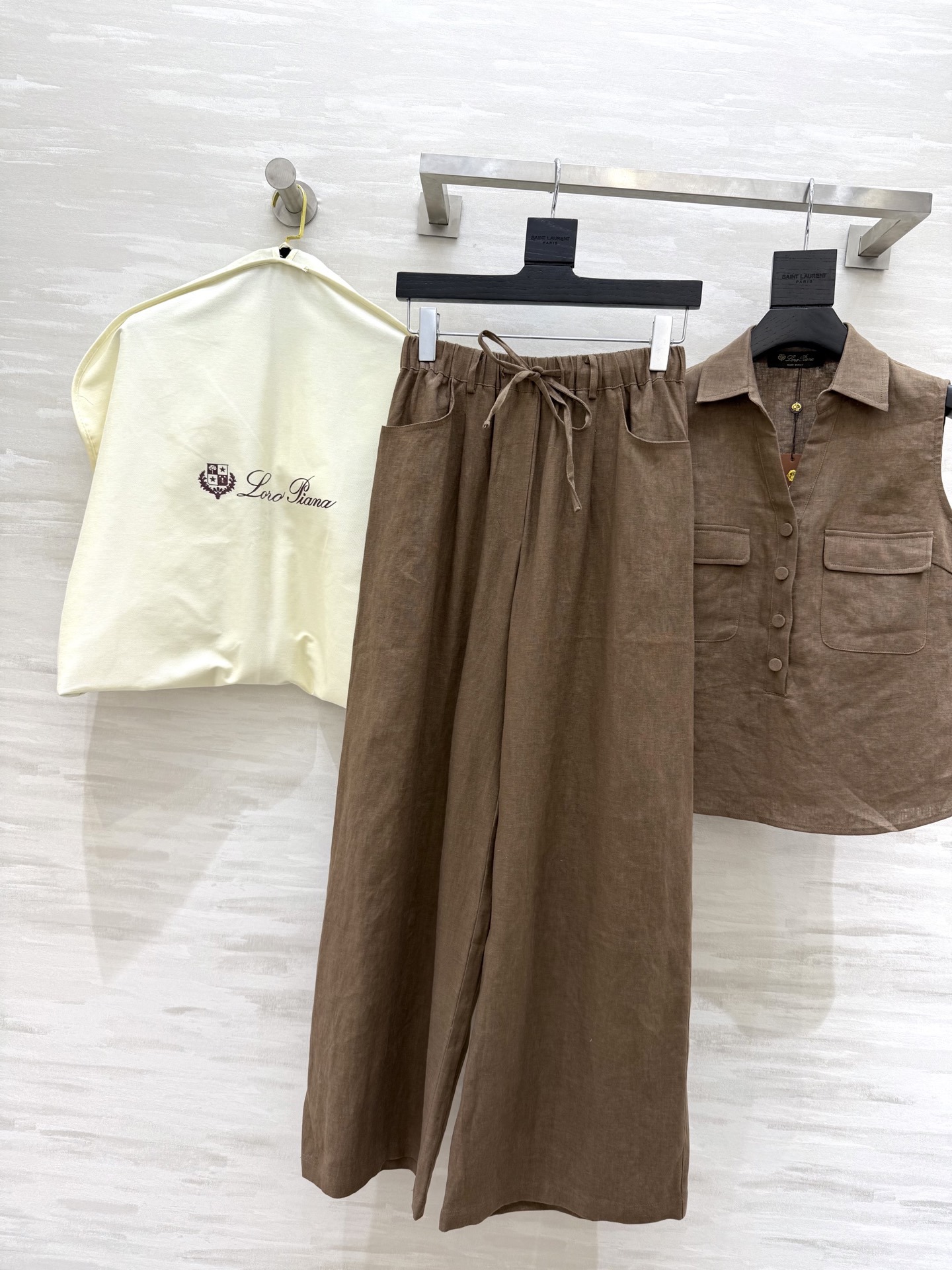 #LP²⁵新款 高级老钱风穿搭 亚麻极简套装 上身帅气又时髦 百搭不挑人 亚麻面料质感舒适透气 高品质定