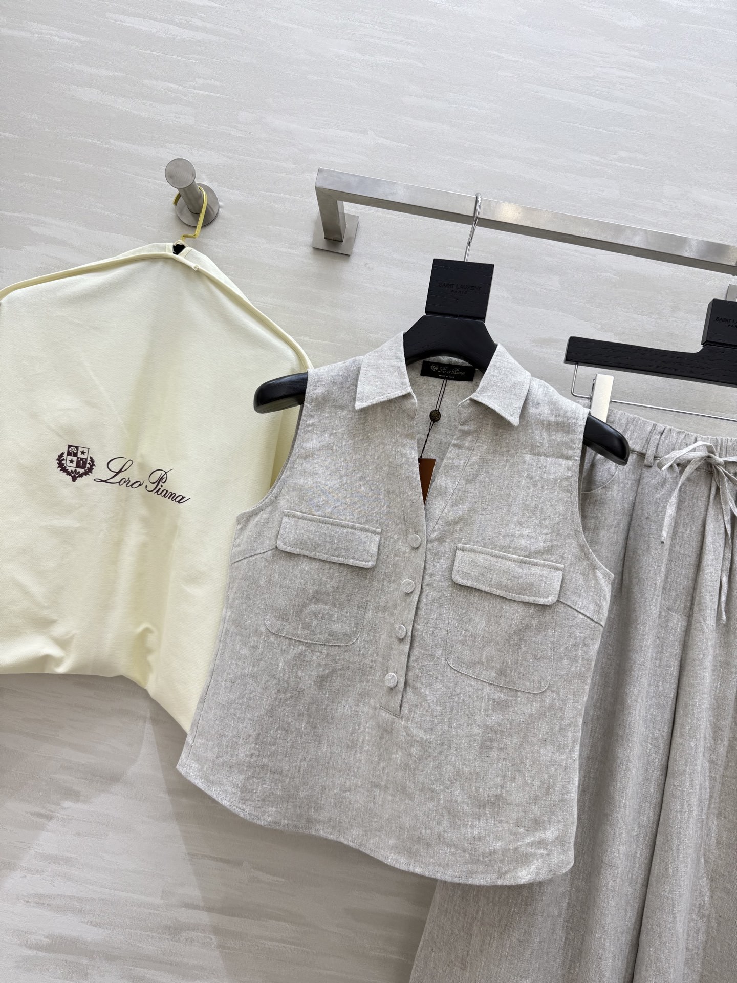 #LP²⁵新款 高级老钱风穿搭 亚麻极简套装 上身帅气又时髦 百搭不挑人 亚麻面料质感舒适透气 高品质定