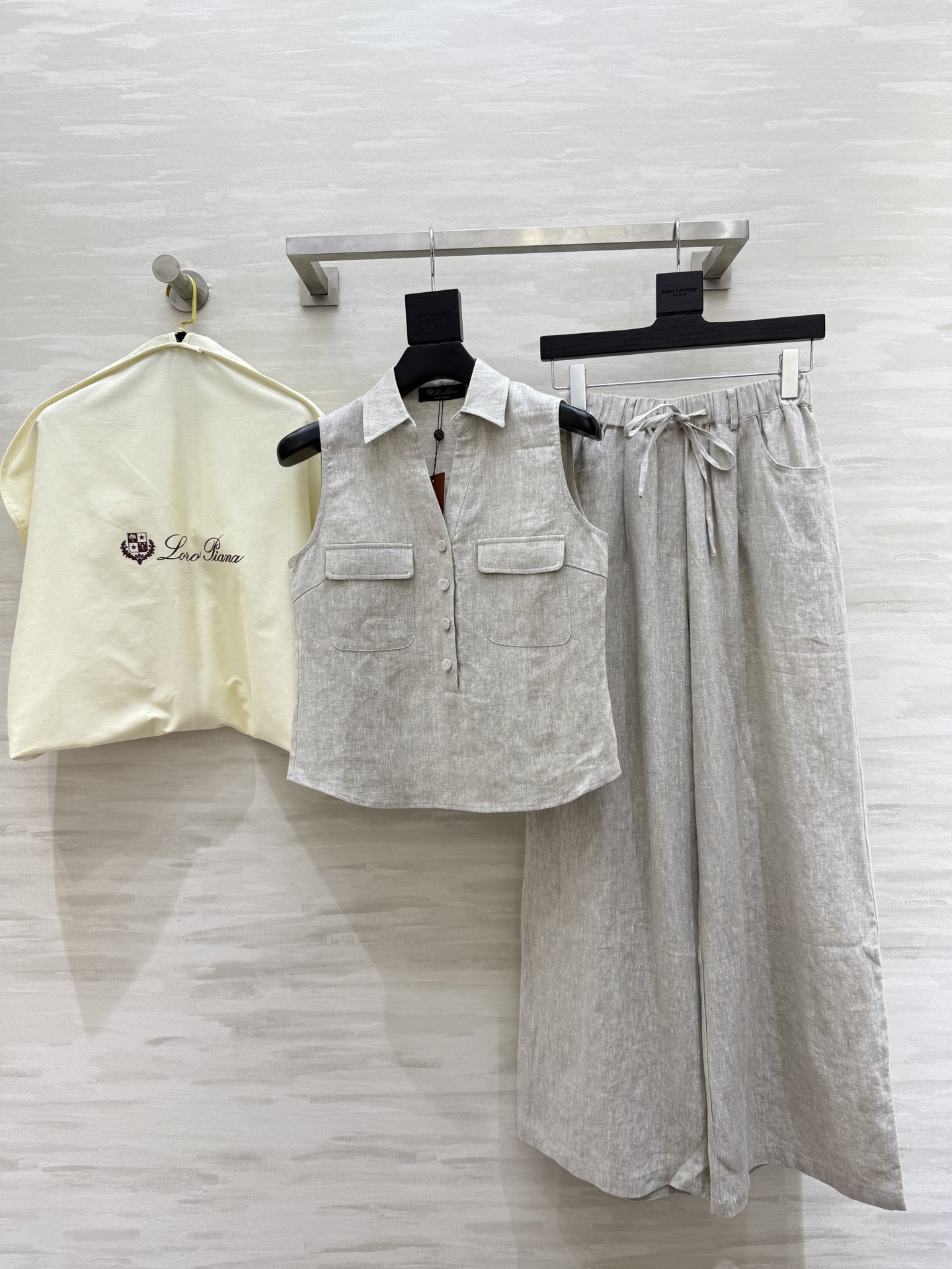 #LP²⁵新款 高级老钱风穿搭 亚麻极简套装 上身帅气又时髦 百搭不挑人 亚麻面料质感舒适透气 高品质定