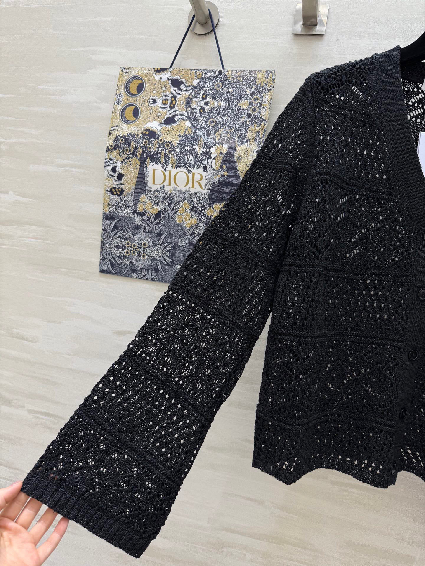 #DIO♡²⁵度假系列⛱️ 进口天然和纸纱三件套裙 开衫➕v领背心➕半裙 以纸张形态捻线成纱 拥有独特的