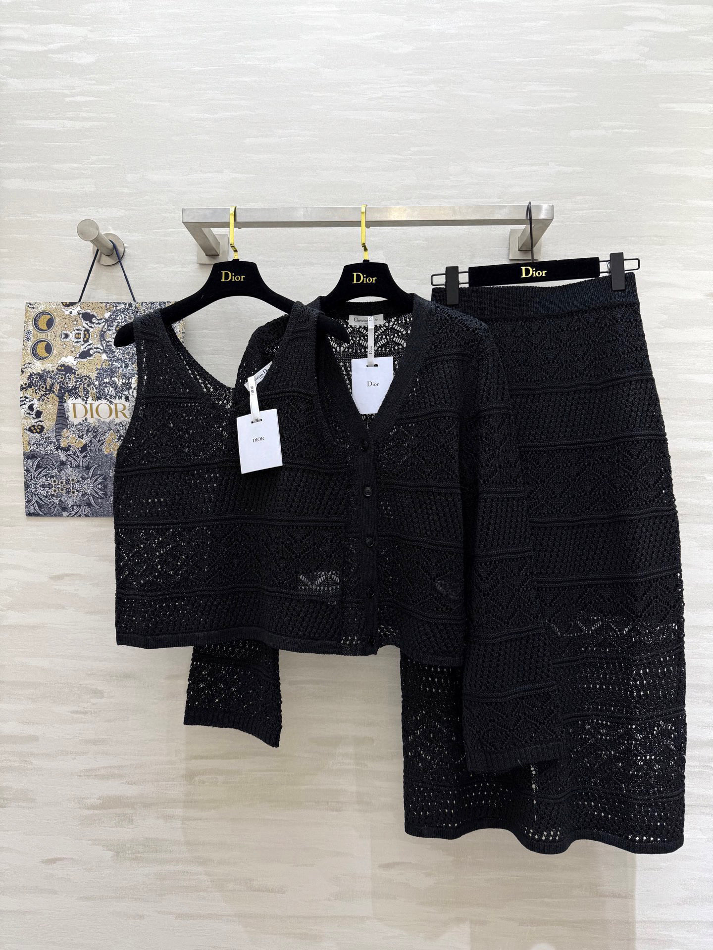 #DIO♡²⁵度假系列⛱️ 进口天然和纸纱三件套裙 开衫➕v领背心➕半裙 以纸张形态捻线成纱 拥有独特的