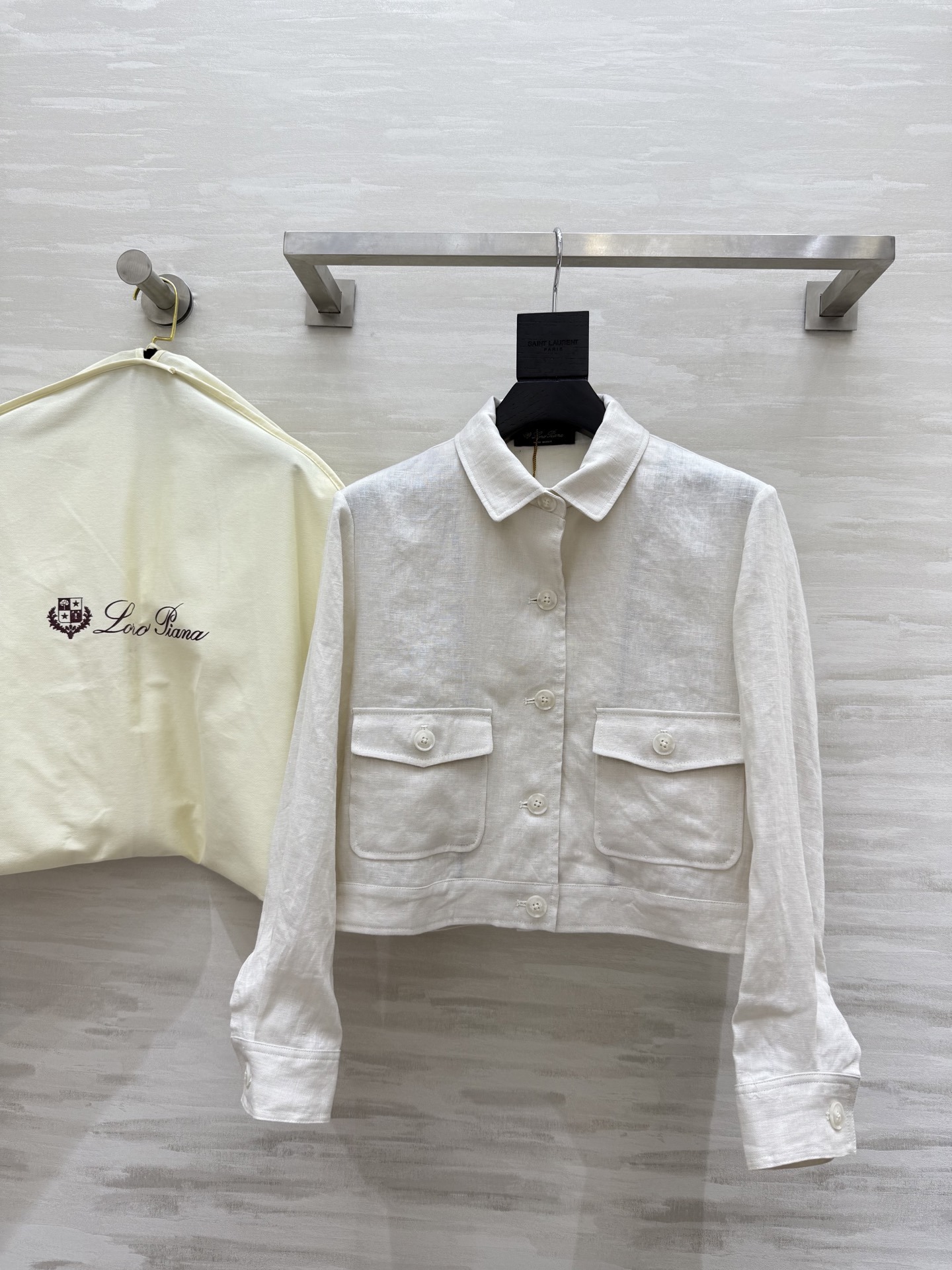 #LP²⁵新款 度假系列 亚麻极简老钱风外套 进口亚麻面料质感轻盈舒适 上身气质随性 经典版型百搭不挑人