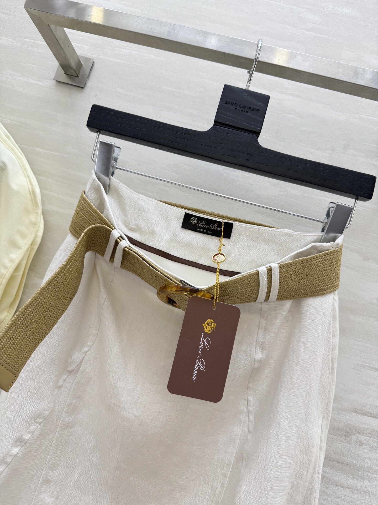 #LP²⁵新款 度假系列 亚麻极简老钱风A摆半裙 进口亚麻面料质感轻盈舒适 上身气质随性 经典版型百搭不