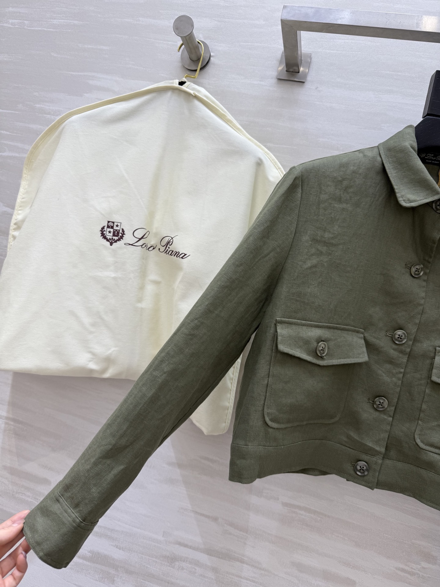 #LP²⁵新款 度假系列 亚麻极简老钱风外套 进口亚麻面料质感轻盈舒适 上身气质随性 经典版型百搭不挑人