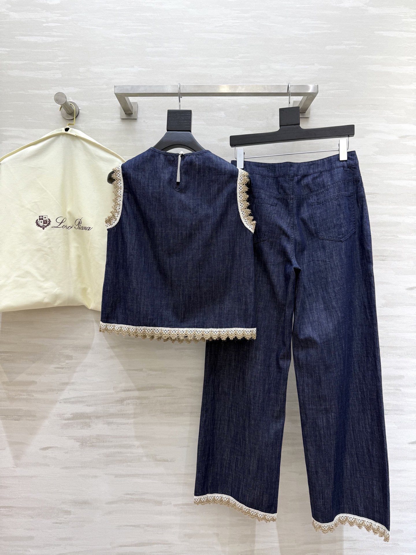 #LP²⁵新款度假南法风牛仔系列 花边草编立体刺绣 低调奢华细节感满满 经典褶裥圆领小A 版型搭配直筒裤