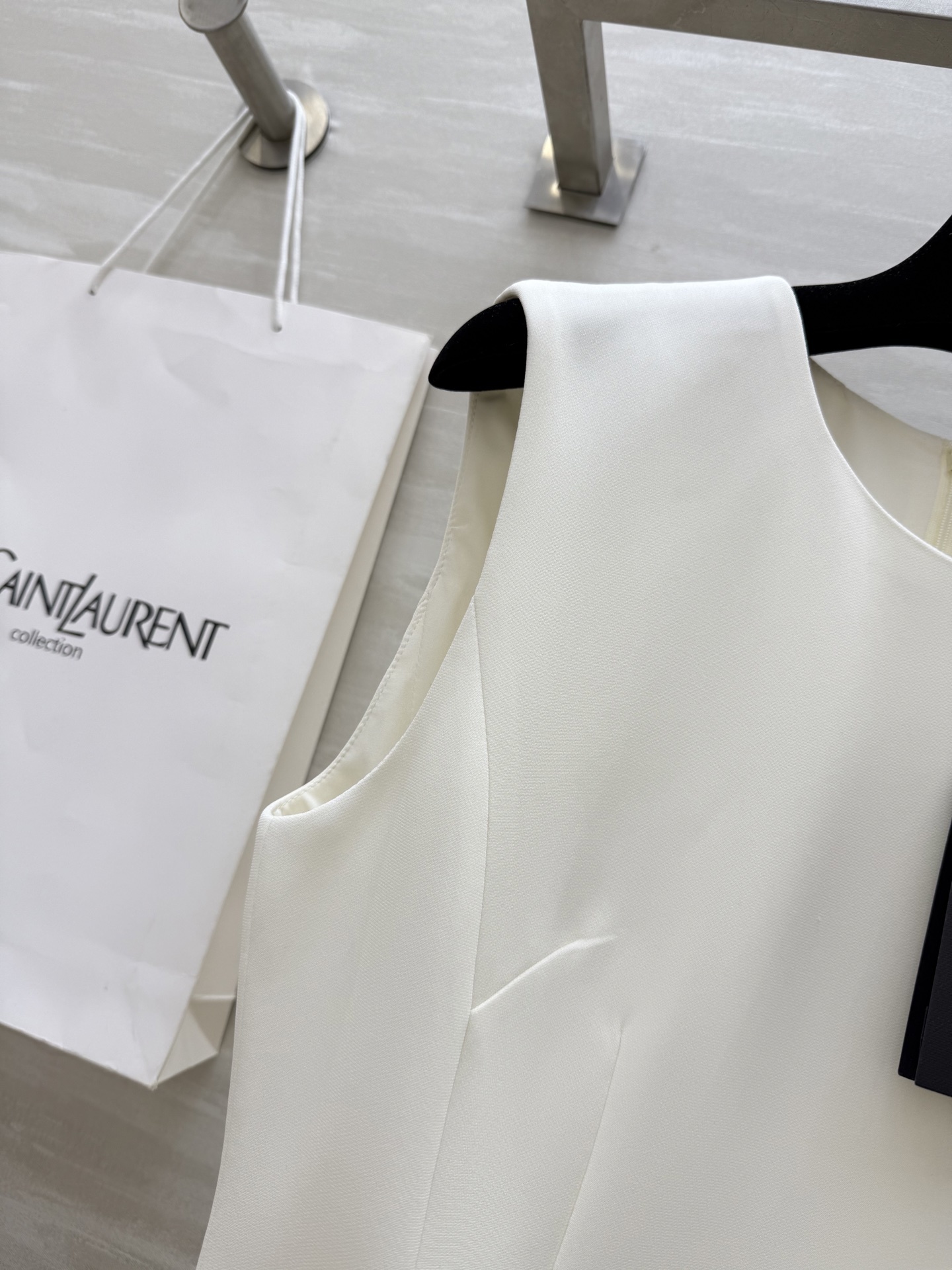 #ysl²⁵ss法式赫本风收腰连衣裙 定制醋酸面料奢华高级 立体剪裁大气显瘦 高品质定制 现货首发siz