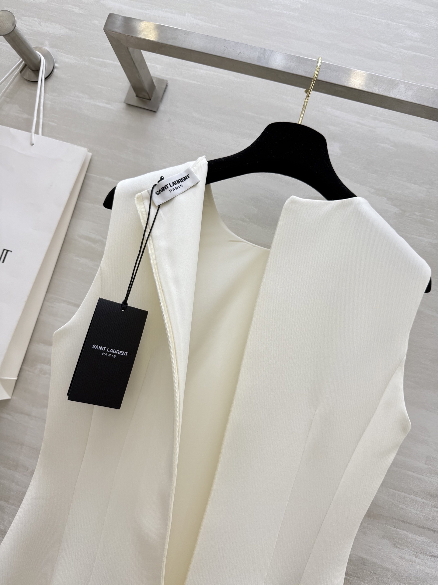 #ysl²⁵ss法式赫本风收腰连衣裙 定制醋酸面料奢华高级 立体剪裁大气显瘦 高品质定制 现货首发siz