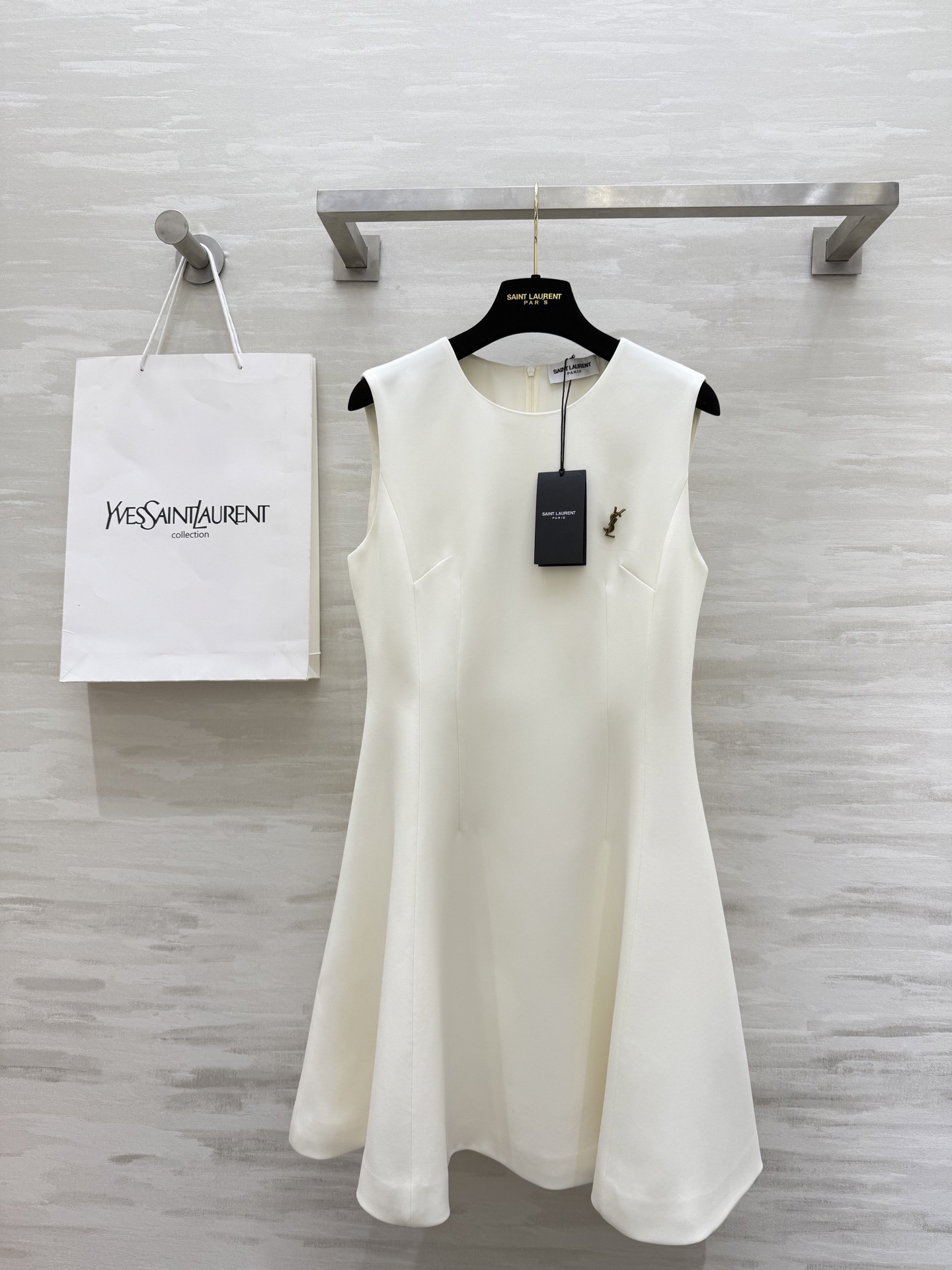 #ysl²⁵ss法式赫本风收腰连衣裙 定制醋酸面料奢华高级 立体剪裁大气显瘦 高品质定制 现货首发siz