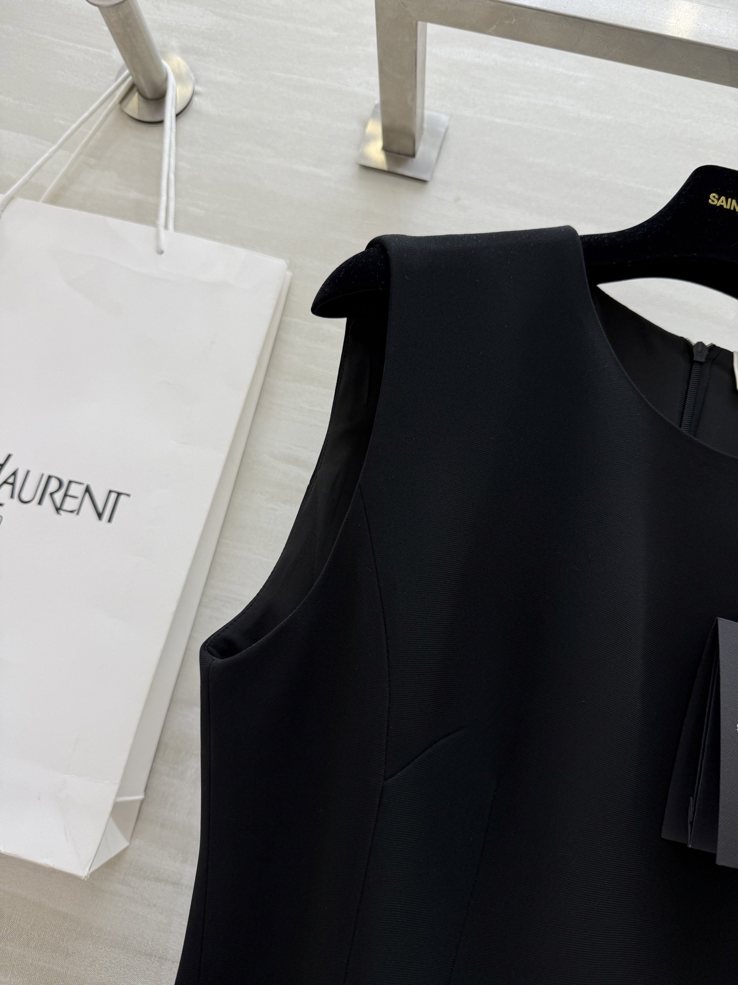 #ysl²⁵ss法式赫本风收腰连衣裙 定制醋酸面料奢华高级 立体剪裁大气显瘦 高品质定制 现货首发siz