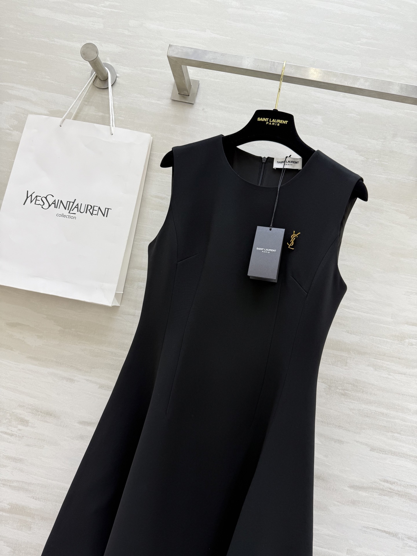 #ysl²⁵ss法式赫本风收腰连衣裙 定制醋酸面料奢华高级 立体剪裁大气显瘦 高品质定制 现货首发siz