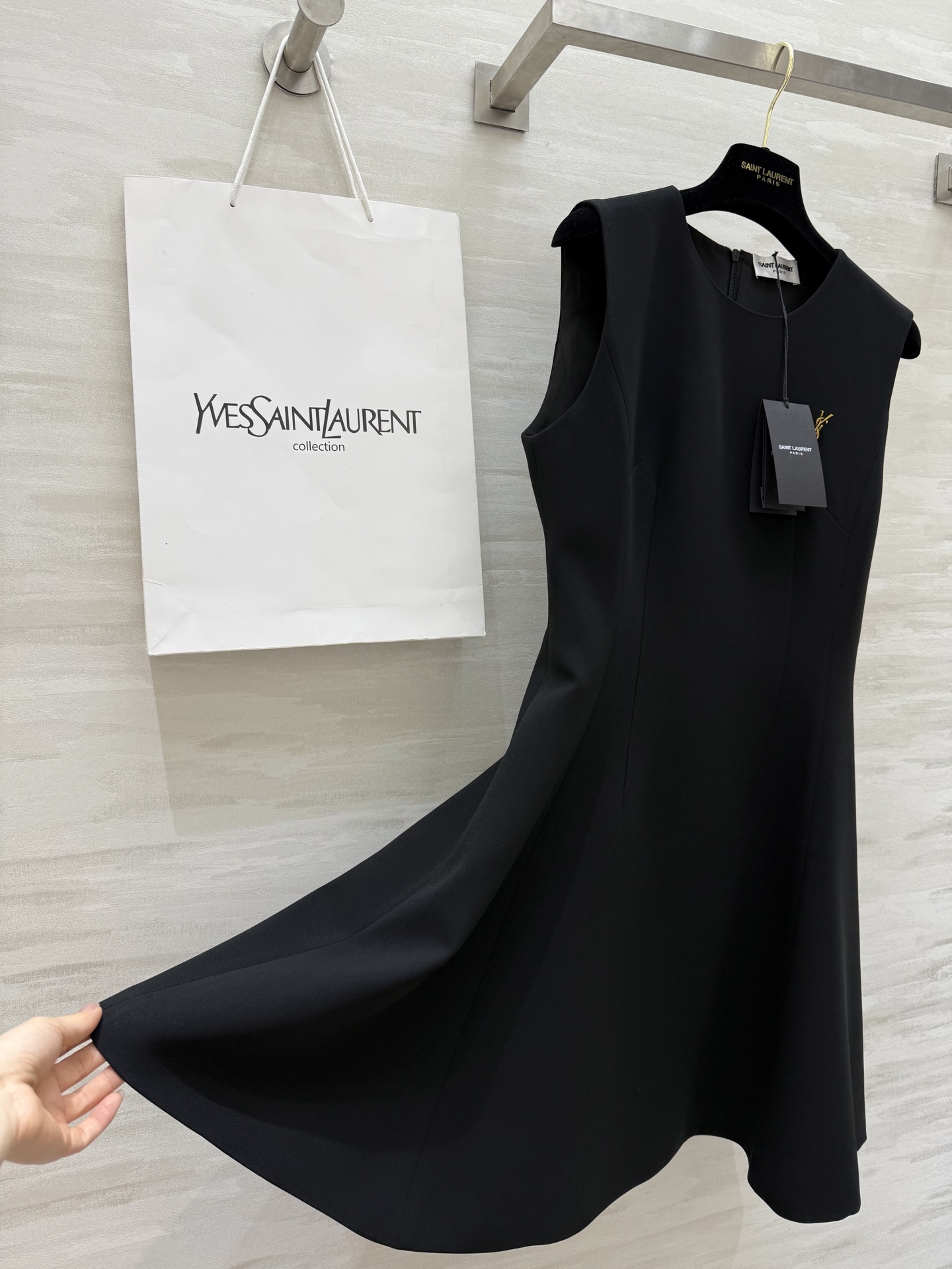 #ysl²⁵ss法式赫本风收腰连衣裙 定制醋酸面料奢华高级 立体剪裁大气显瘦 高品质定制 现货首发siz