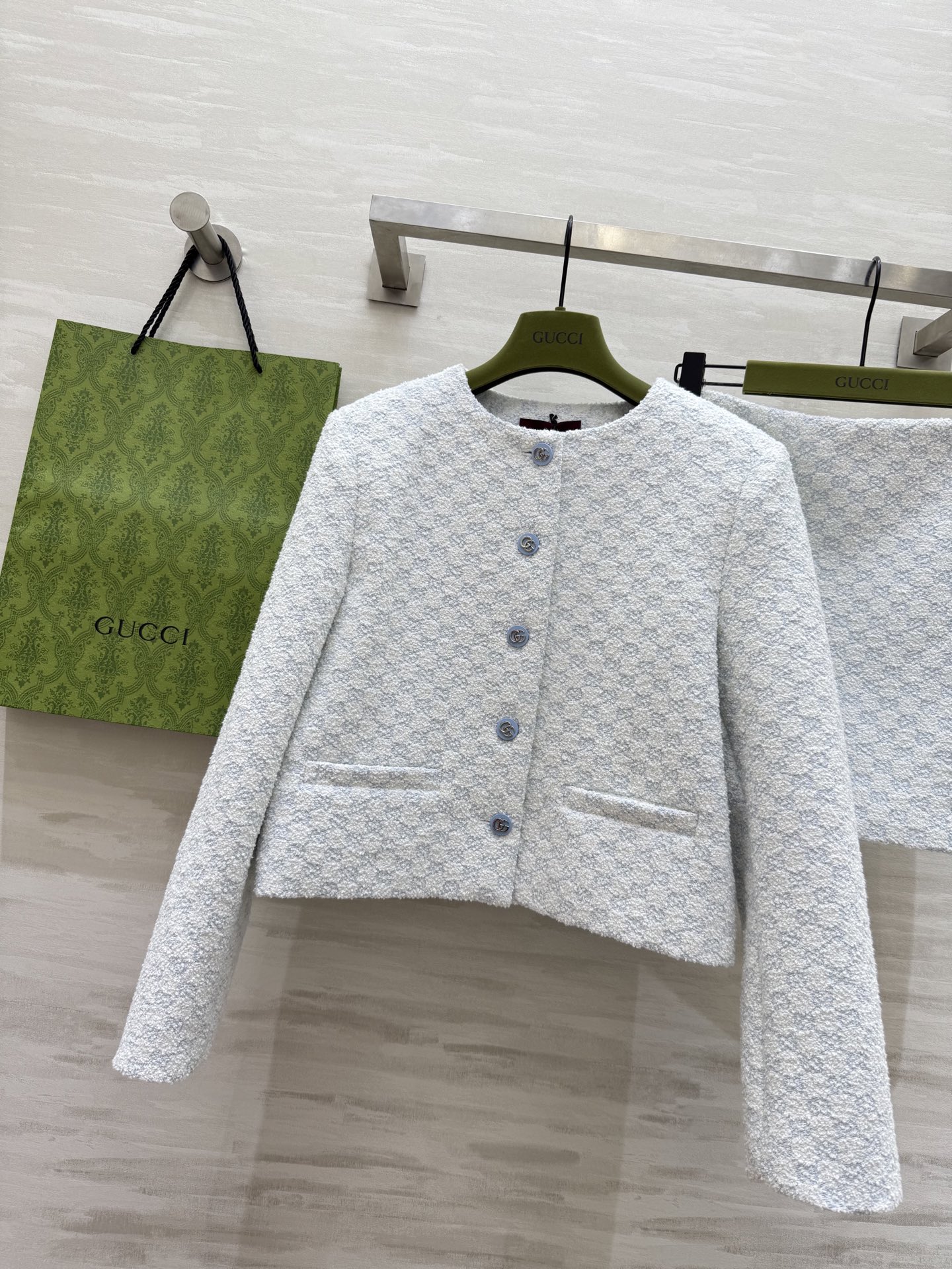 #Gucc♡²⁵GG字母提花baby蓝套装 定制GG字母提花面料 开模纽扣精致高级 立体剪裁版型 高品质