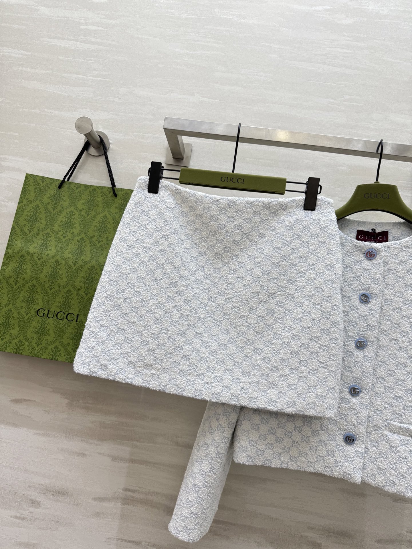 #Gucc♡²⁵GG字母提花baby蓝套装 定制GG字母提花面料 开模纽扣精致高级 立体剪裁版型 高品质