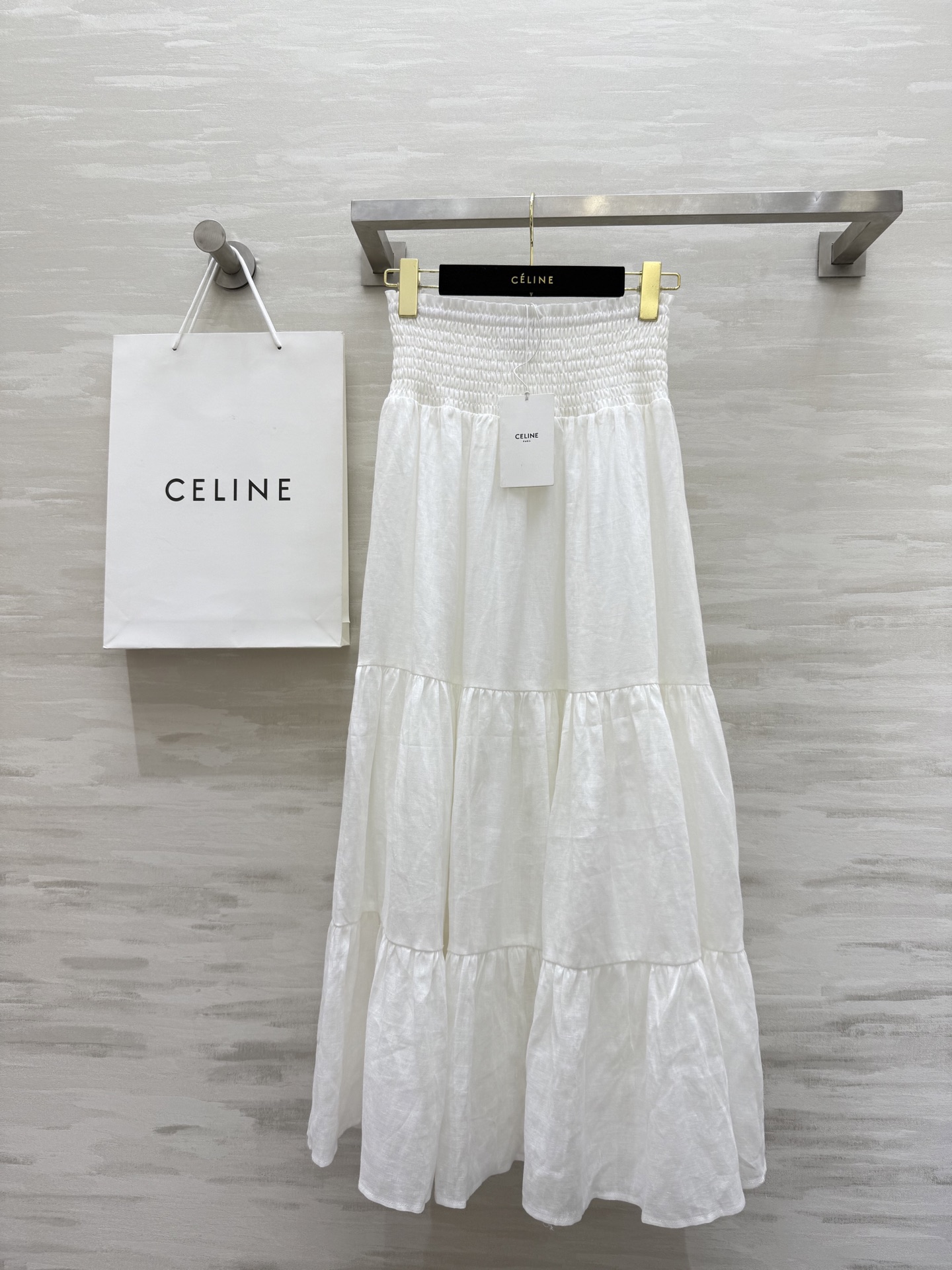 NO:458364,#Celin new style Roman holiday series Linen skirt Custom linen fabric waist heavy industry high-quality high quality spot first-time sizeS/M/L (size s waist 60, skirt length 94), celine, skirts, alexander wang19860909#Celin新款 罗马假日度假系列 亚麻打揽半裙 定制亚麻面料 腰部重工打揽高级精致 高品质 现货首发sizeS/M/L（s码腰围60,裙长94）,,celine,skirts,alexander wang,Women's clothing