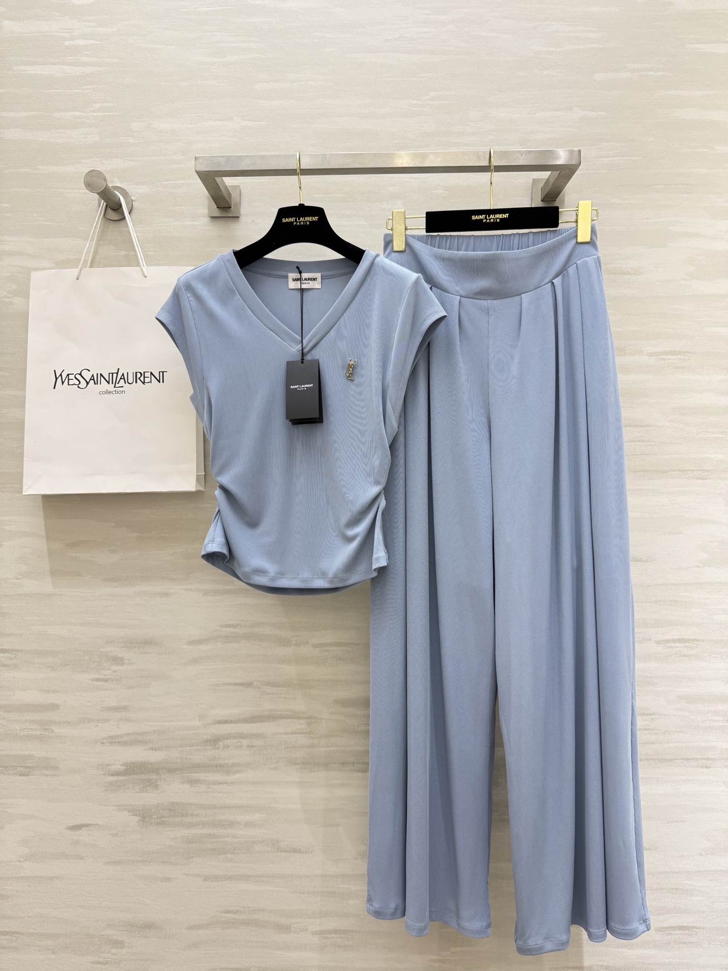 NO:458357,#ysl Tiansi Cotton Temperament Set Super Gentle High Quality Customized Spot First-time SizeS/M/L (Size S Shoulder Width 37, Bust 80, Clothes Length 52, Pants Elastic Waist 66, Skirt Length 106, Saint laurent, Skirts, Alexander Wang19860909#ysl天丝棉气质套装 超温柔高级 高品质定制 现货首发sizeS/M/L（S码肩宽37,胸围80,衣长52,裤子弹力腰围66,裙长106,,saint laurent,skirts,alexander wang,Women's clothing