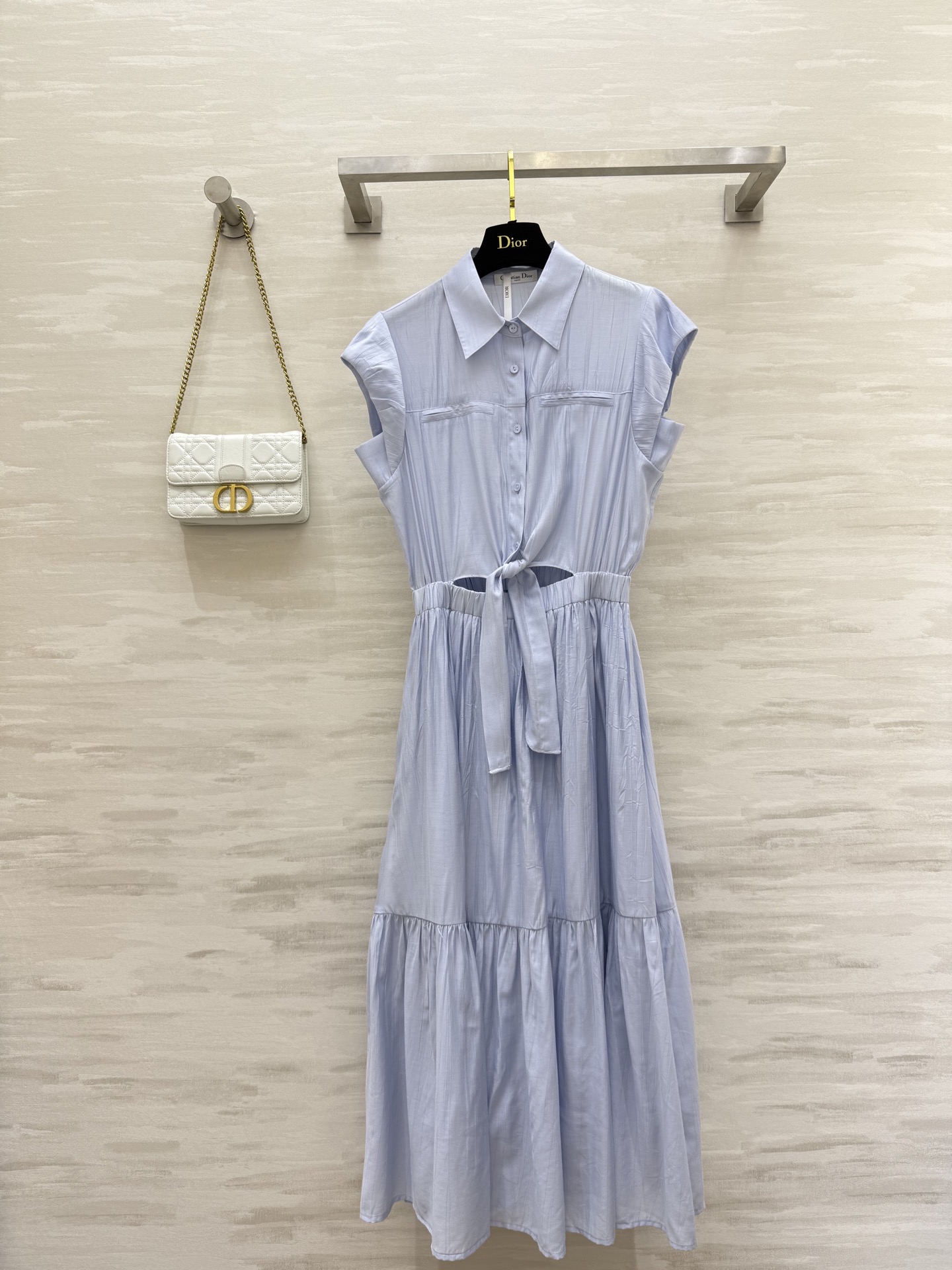 NO:458367,#DIO Vacation Series High-intelligence dress Light oxygen-sensing shirt skirt design ties waist-hugging design waist elastic waist-slimming high-quality customization spot sizeS/M/L/XL (size size 36 shoulder width, bust 100, waist 66, skirt length 128, dior, skirt, shirts, alexander wang19860909#DIO度假系列 高智感连衣裙 轻氧感衬衫裙设计感绑带收腰设计 腰部弹力收腰显瘦 高品质定制 现货首发sizeS/M/L/XL（s码肩宽36,胸围100,腰围66,裙长128,,dior,skirts,shirts,alexander wang,Women's clothing