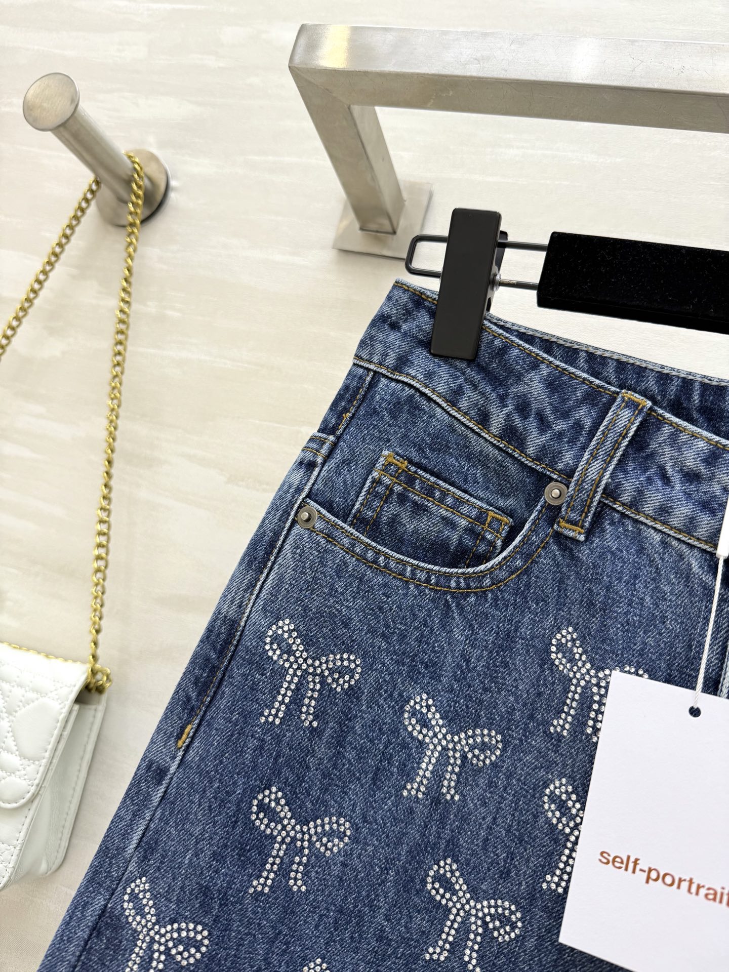 Self Portrait Bow Rhinestone Jeans - High-Quality Denim with Diamante Bow Detail 7 i1754312928436 3079 0 5