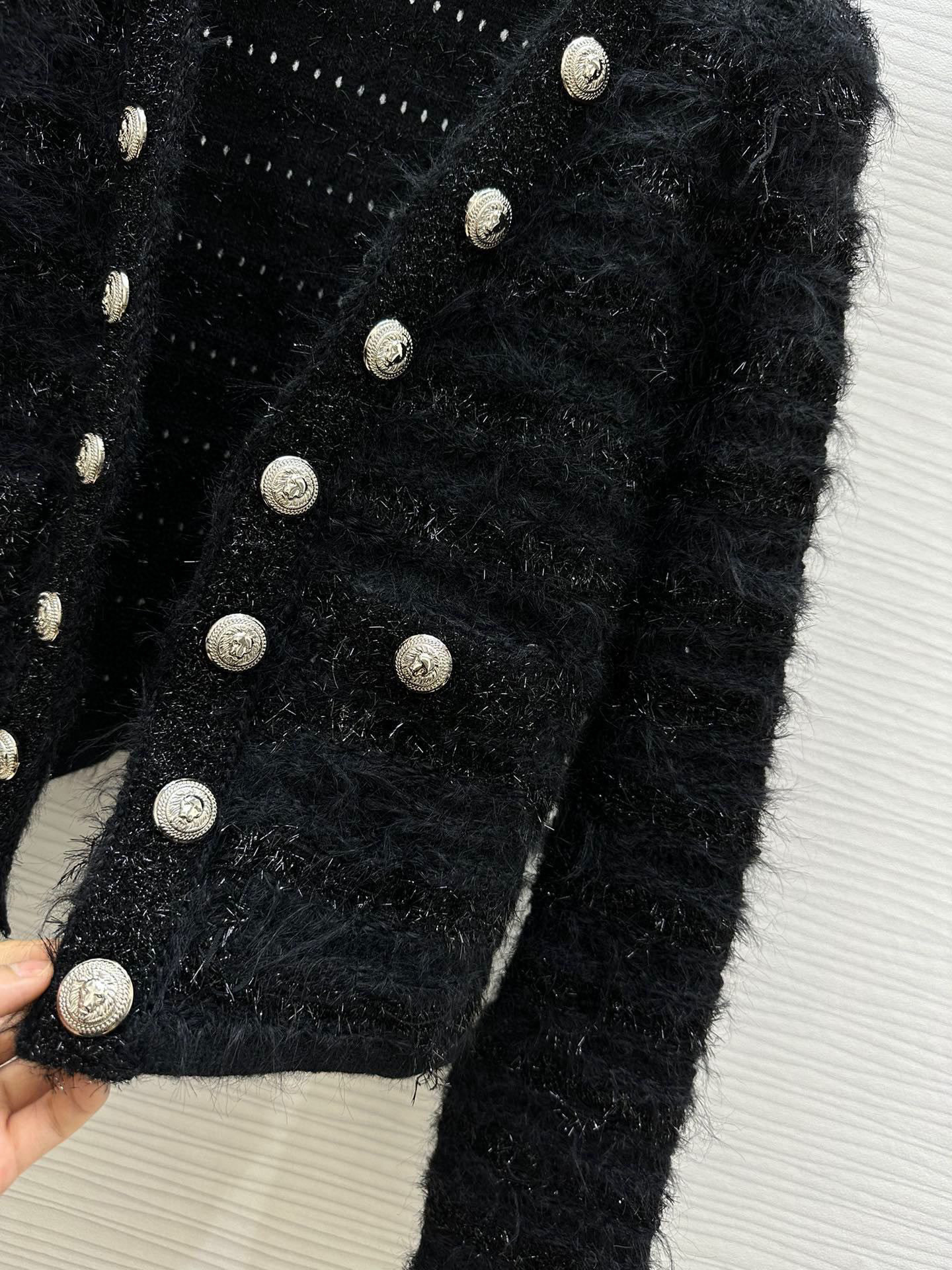 Luxurious Woven Tweed Jacket with Fringe and Custom Metal Button Details 9 i1754313222647 8 0 7