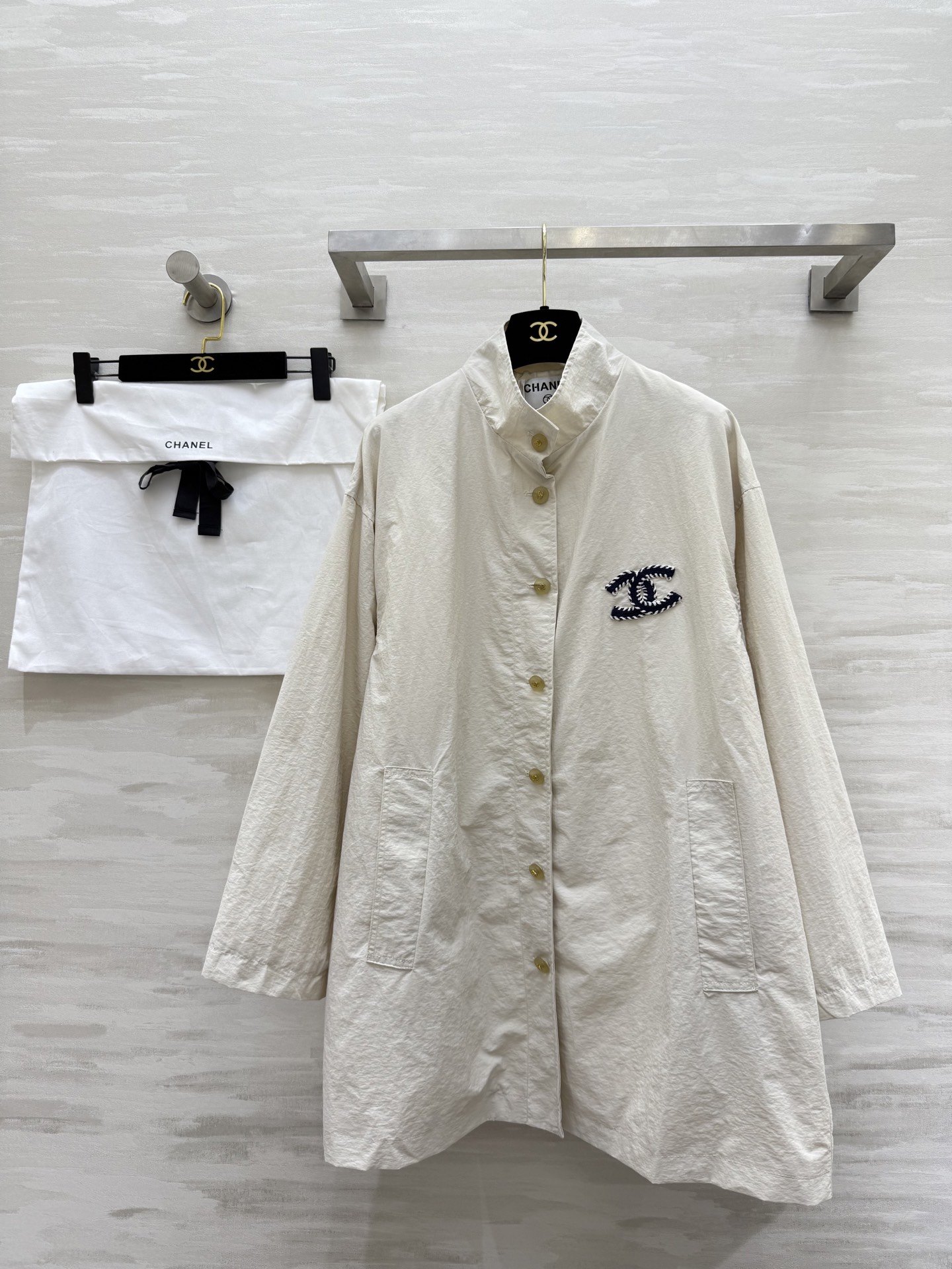 NO:461172,#Chane autumn and winter new style medieval series mid-length jacket high quality customization spot first delivery dust bag size36/38/40 (36 size shoulder width 54, bust 120, 70 length), chanel, jackets & coats, alexander wang19860909#Chane秋冬新款 中古系列中长款外套 高品质定制 现货首发 配送防尘袋size36/38/40（36码肩宽54,胸围120,衣长70）,,chanel,jackets & coats,alexander wang,Women's clothing