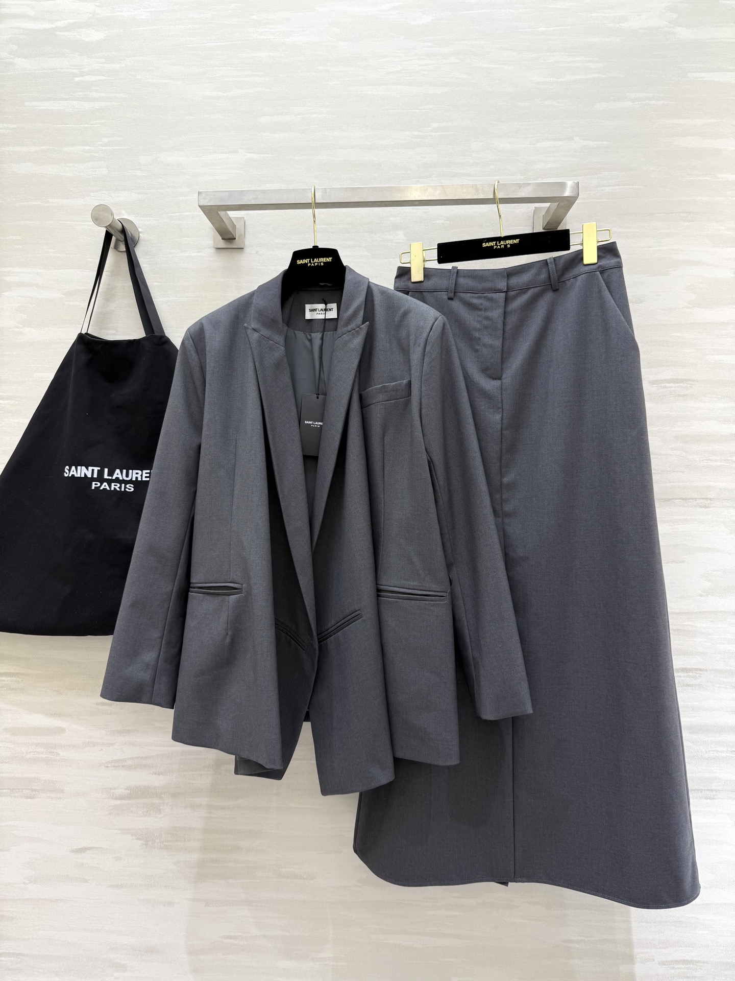 NO:465221,#ysl early autumn new wool blend suit set high quality customization spot sizeS/M/L/XL (M size shoulder width 42, bust 112, 70, waist 70, skirt length 95), saint laurent, skirt 95, business suit, alexander wang19860909#ysl早秋新款 羊毛混纺西装套装 高品质定制 现货首发sizeS/M/L/XL（M码肩宽42,胸围112,衣长70,腰围70,裙长95）,,saint laurent,skirts,business suit,alexander wang,Women's clothing