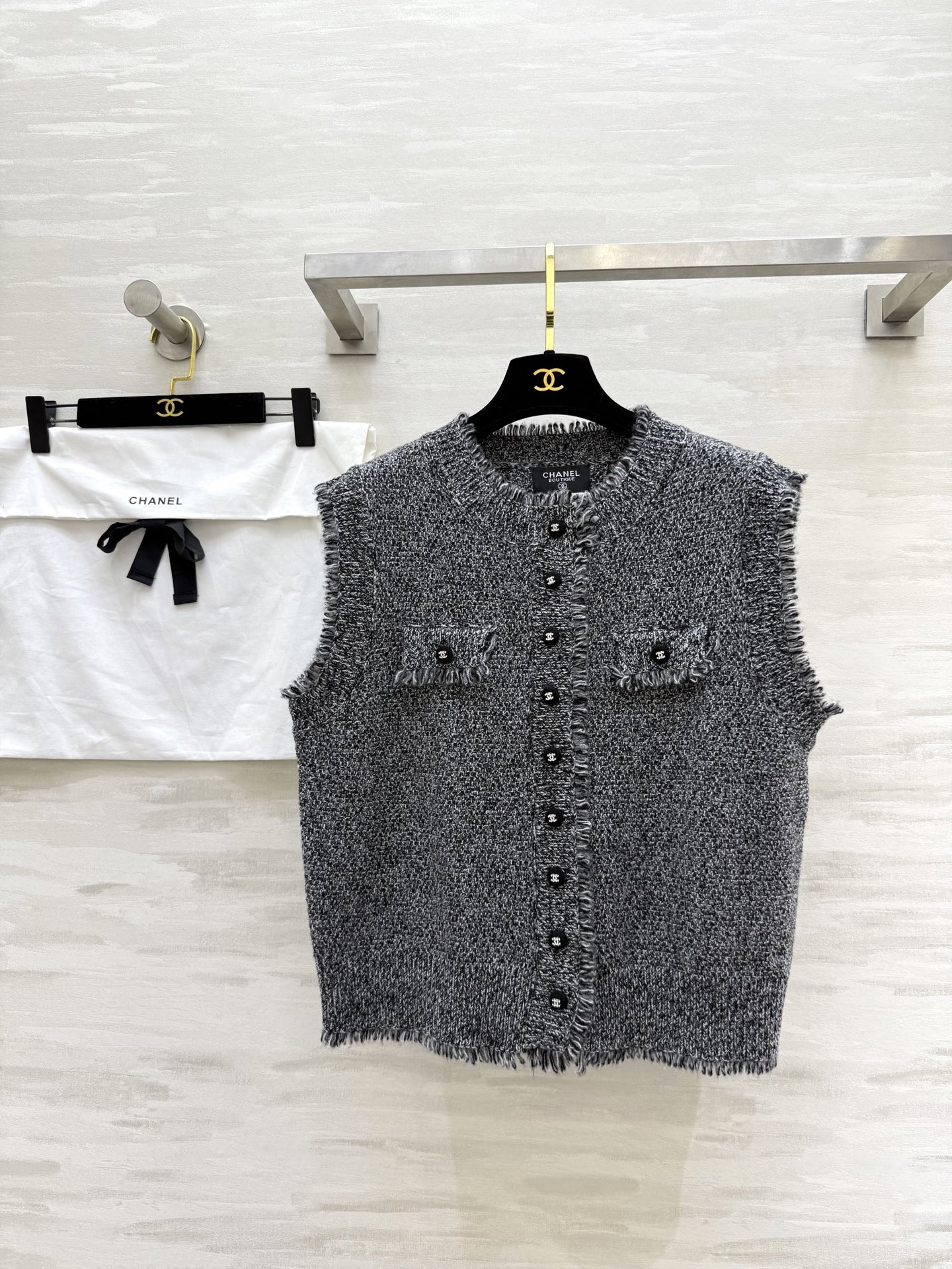 NO:465273,#Chane autumn and winter new style wool vest vest jacket Customized wool yarn High quality Distribution dust bag size36/38/40 (40 size bust 100, 55 length, chanel, jackets & coats, alexander wang19860909#Chane秋冬新款 羊毛马甲背心外套 定制羊毛纱线 高品质 配送防尘袋 size36/38/40（40码胸围100,衣长55,,chanel,jackets & coats,alexander wang,Women's clothing