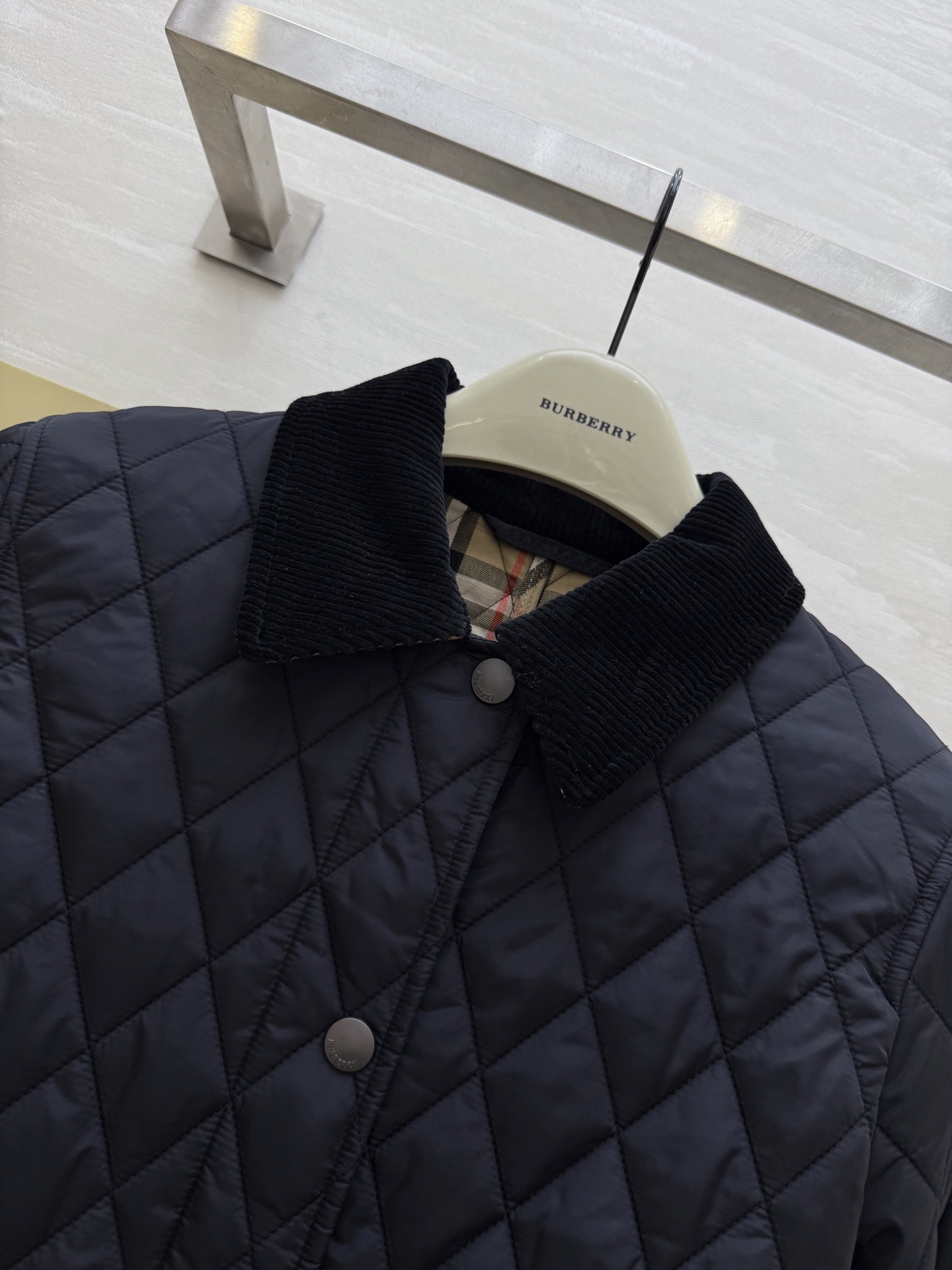 #Burberr♡²⁵秋冬新款菱格棉服 高品质定制 现货首发size：S/M/L/XL/XXL（s码肩宽