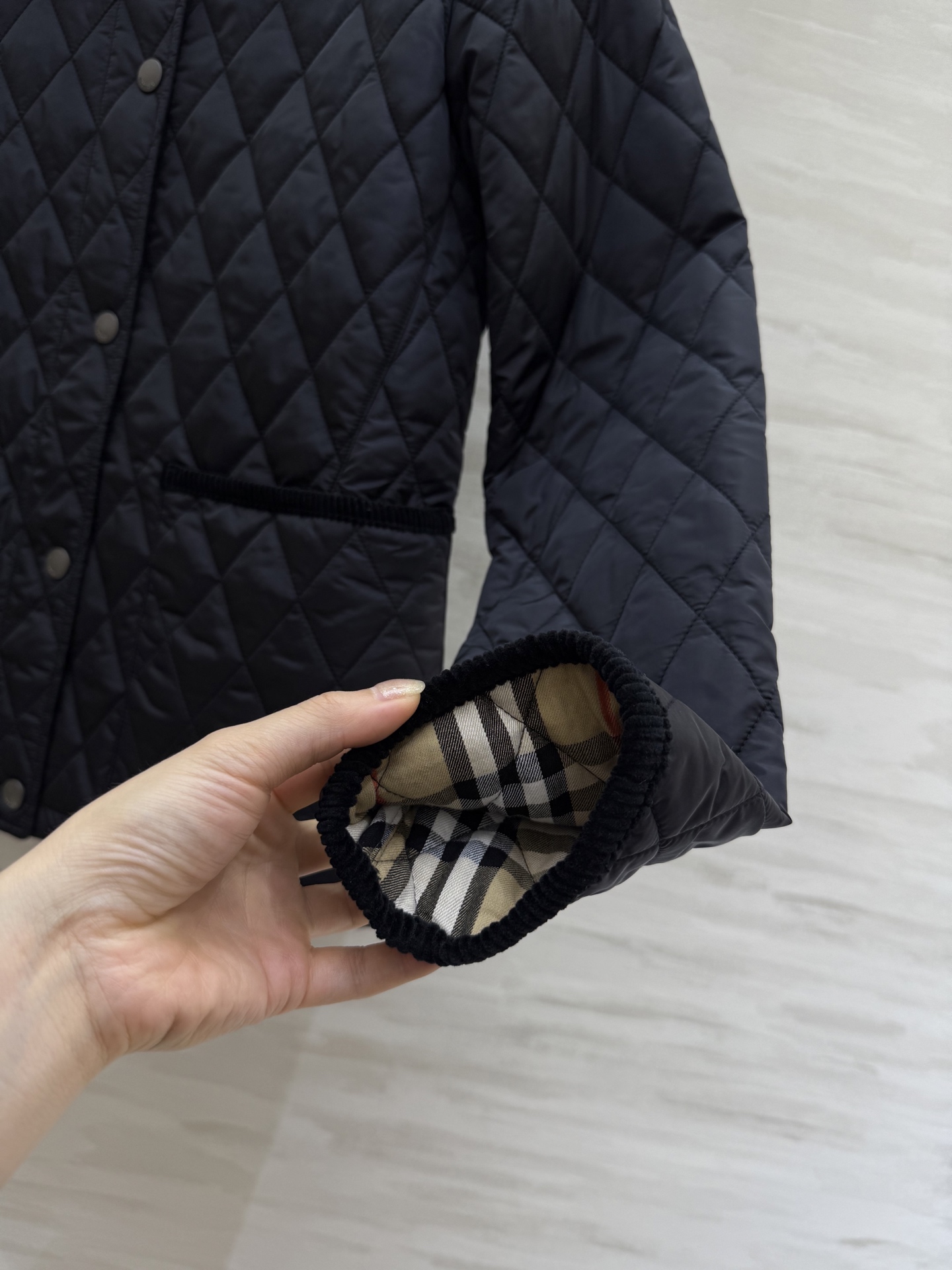 #Burberr♡²⁵秋冬新款菱格棉服 高品质定制 现货首发size：S/M/L/XL/XXL（s码肩宽