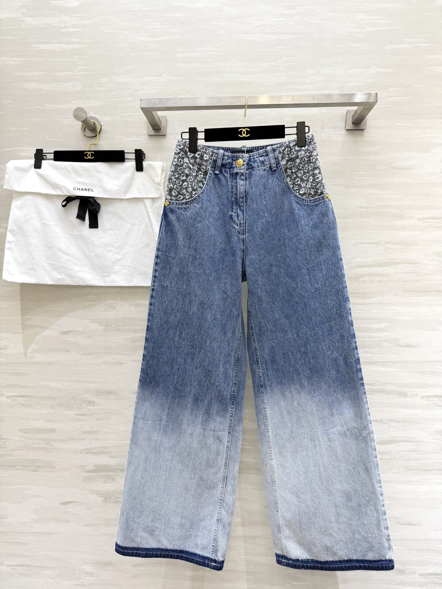 NO:469982,#ChaneB Printed Washed Zipper Jeans High Quality Customization Spot First-time Size36/38/40, Chanel,jeans,alexander wang19860909#ChaneB 印花水洗拉链牛仔裤 高品质定制 现货首发size36/38/40,,chanel,jeans,alexander wang,Women's clothing