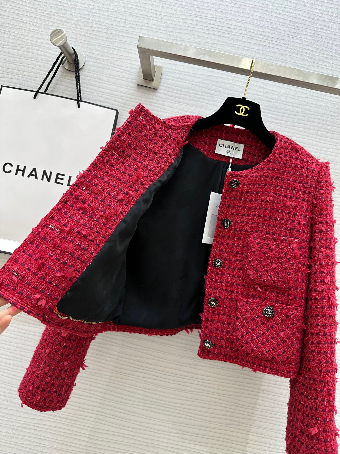 #Chane♡新款 软花呢外套 定制羊毛软花呢面料亲肤舒适 内里花纹内衬 开模定制香香logo纽扣( ˘