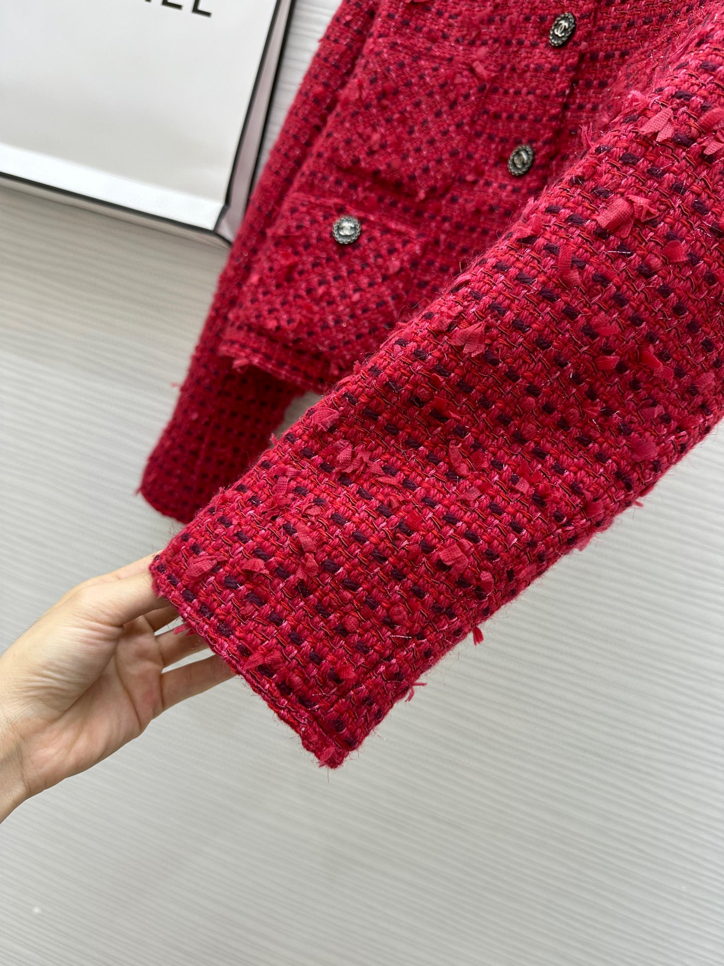 #Chane♡新款 软花呢外套 定制羊毛软花呢面料亲肤舒适 内里花纹内衬 开模定制香香logo纽扣( ˘