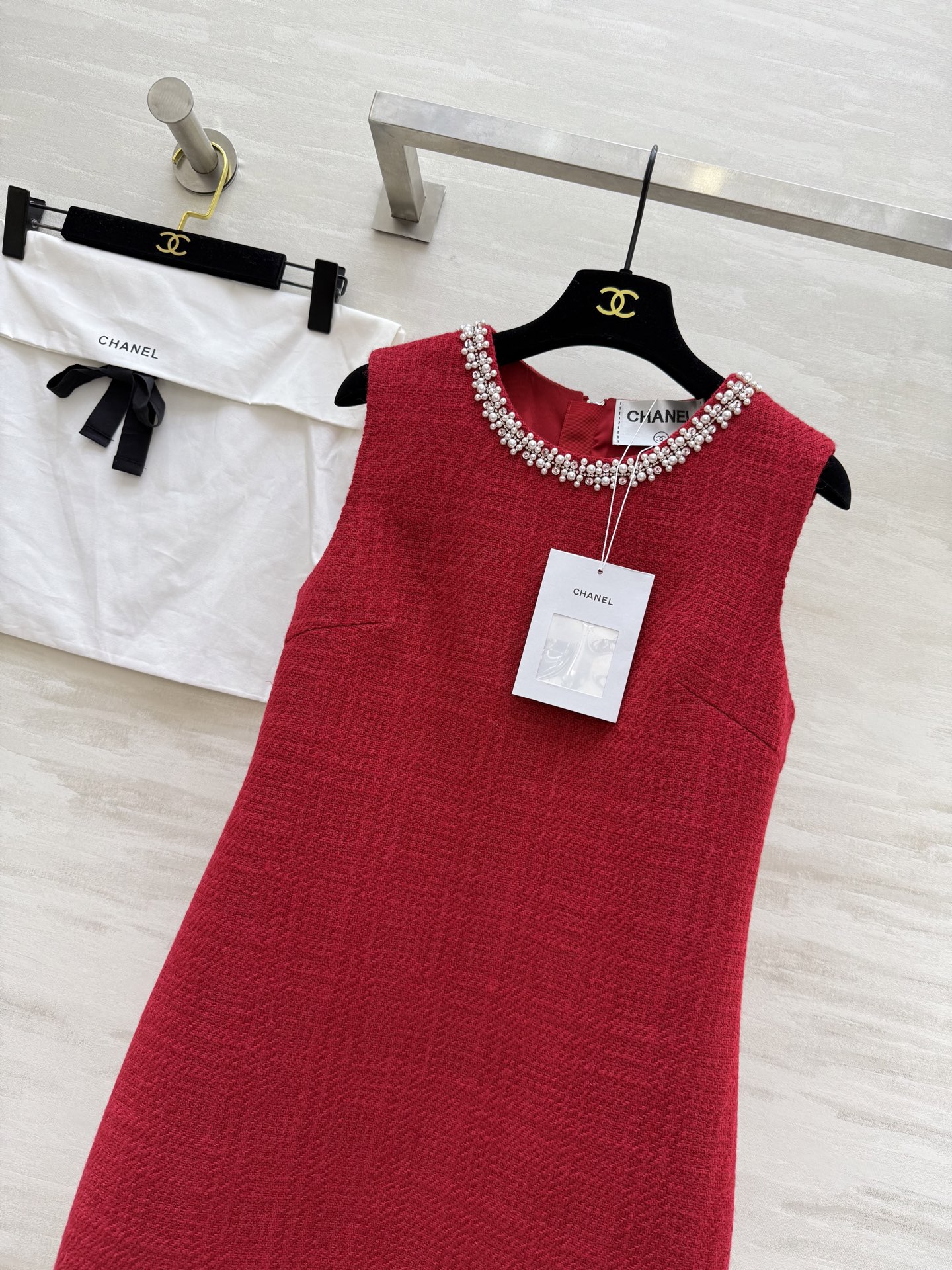 #Chane♡²⁵早秋新款 连衣裙 重工订珠领口精致高级 立体剪裁版型自带腰线感 上身超级显瘦 高级大气