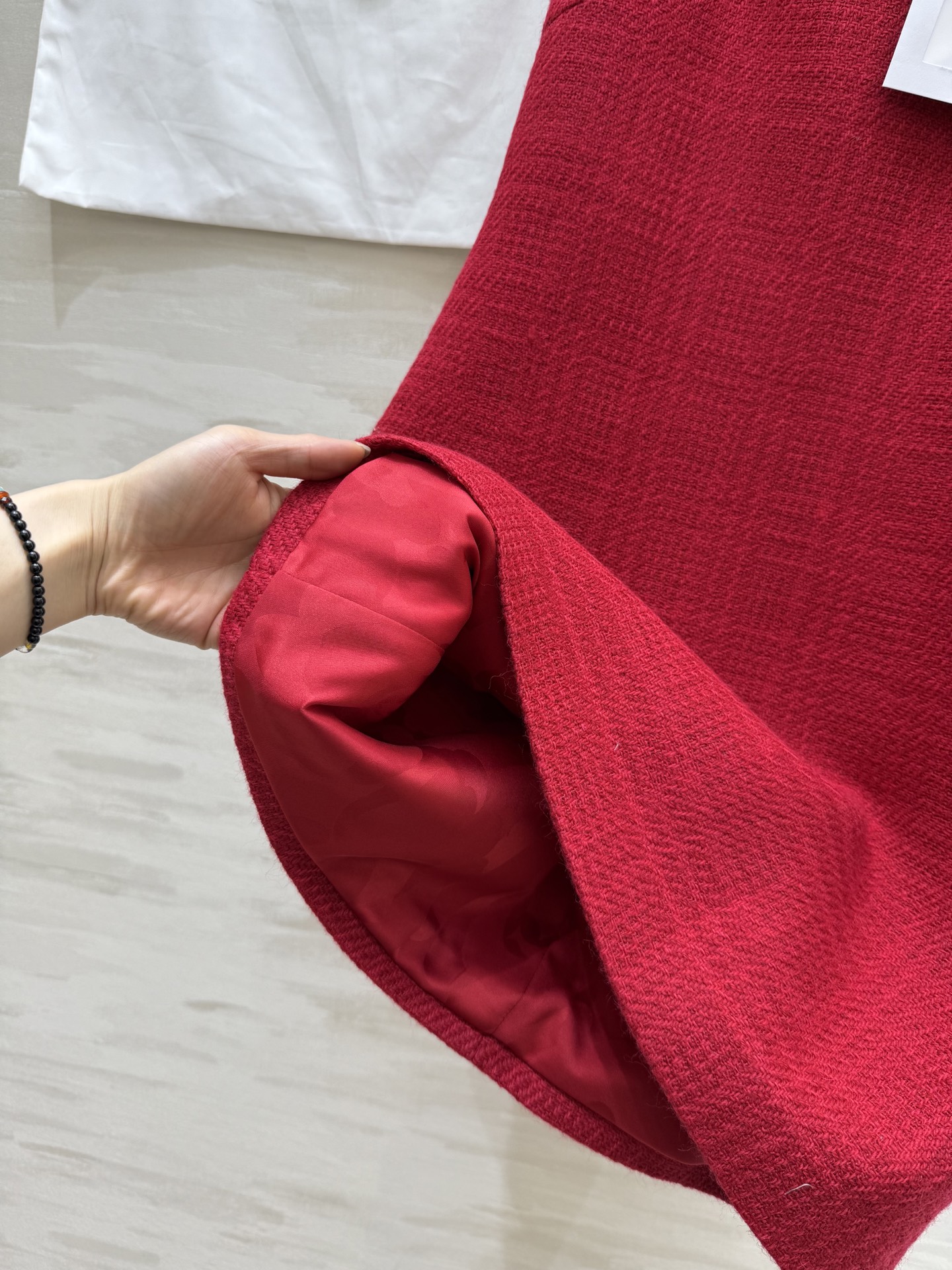 #Chane♡²⁵早秋新款 连衣裙 重工订珠领口精致高级 立体剪裁版型自带腰线感 上身超级显瘦 高级大气