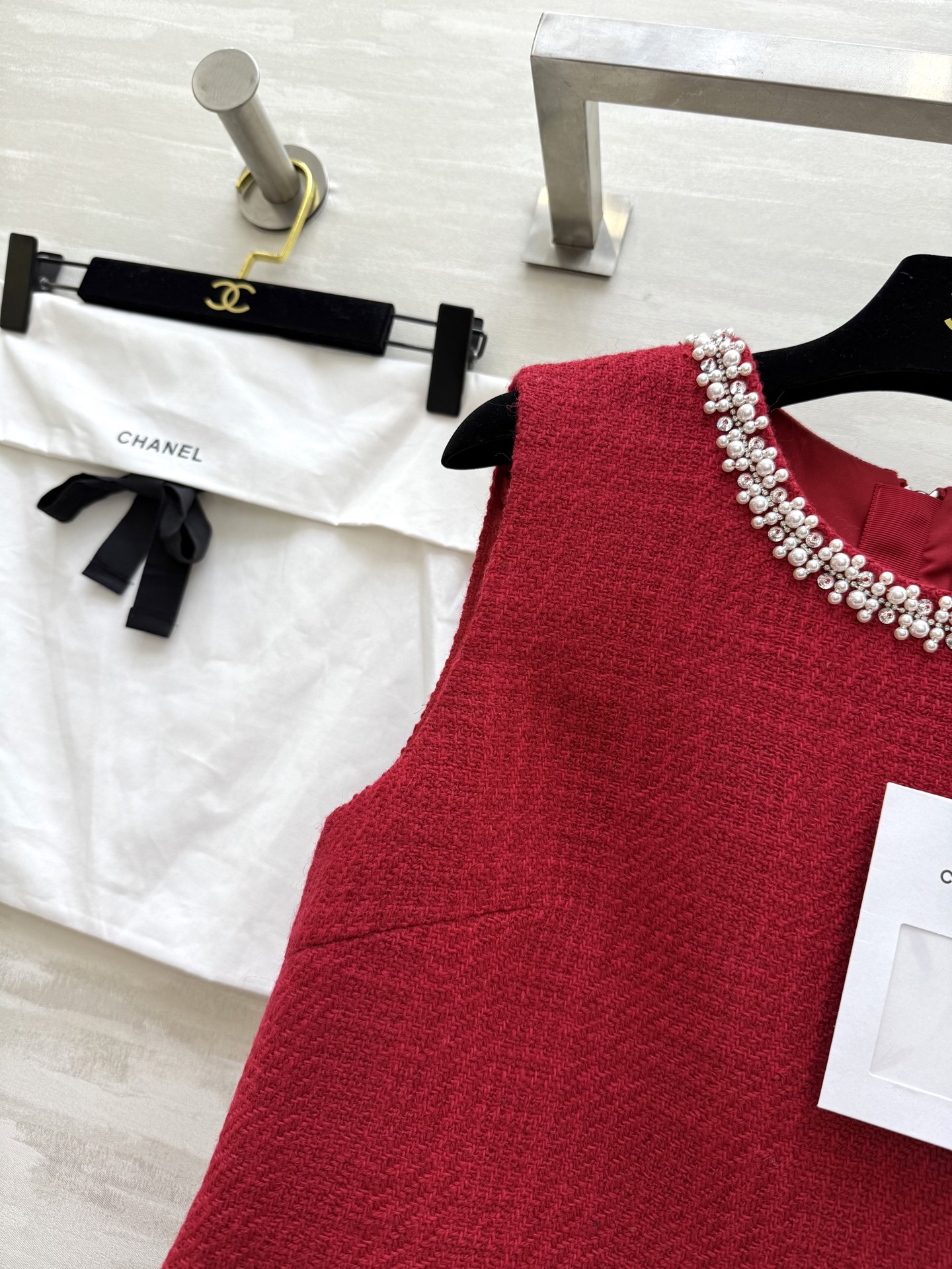 #Chane♡²⁵早秋新款 连衣裙 重工订珠领口精致高级 立体剪裁版型自带腰线感 上身超级显瘦 高级大气