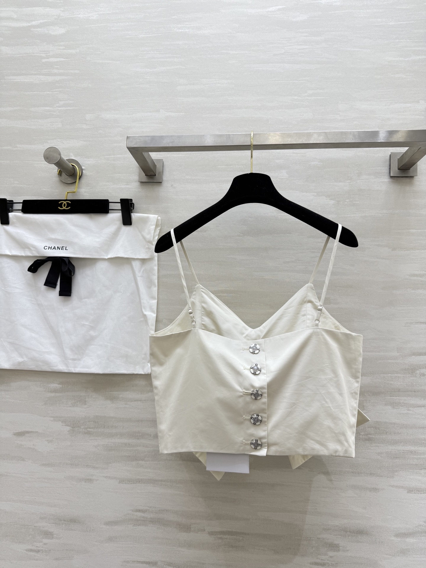 #Chane♡²⁵coco女孩蝴蝶结吊带背心 重工立体花朵 蝴蝶结点缀甜美可爱 开模定制花扣 高品质 现