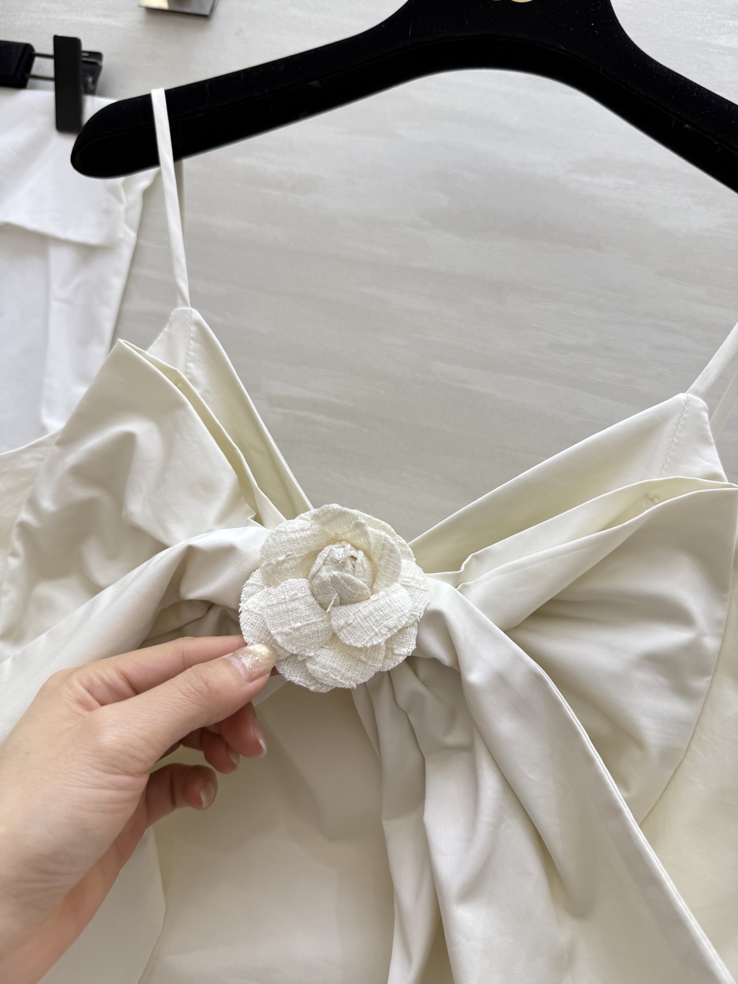 #Chane♡²⁵coco女孩蝴蝶结吊带背心 重工立体花朵 蝴蝶结点缀甜美可爱 开模定制花扣 高品质 现