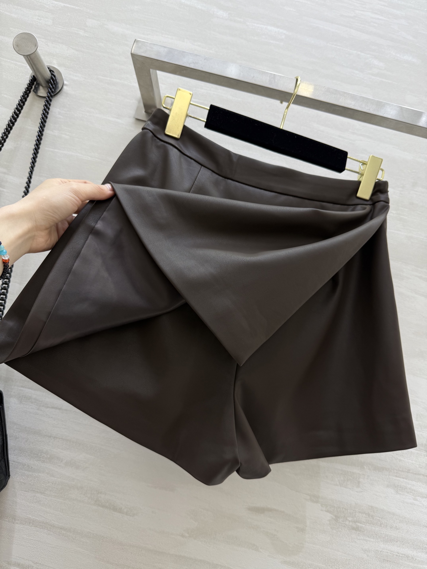 #Prad♡²⁵秋冬新款环保皮裤裙 俏皮时髦 内里防走光安全裤设计 立体剪裁版型 高品质定制 现货首发s