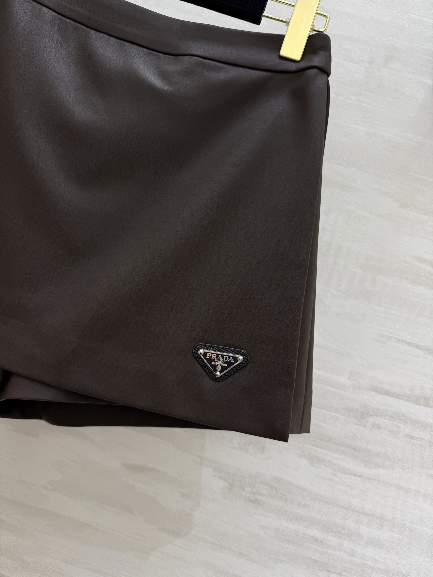 #Prad♡²⁵秋冬新款环保皮裤裙 俏皮时髦 内里防走光安全裤设计 立体剪裁版型 高品质定制 现货首发s