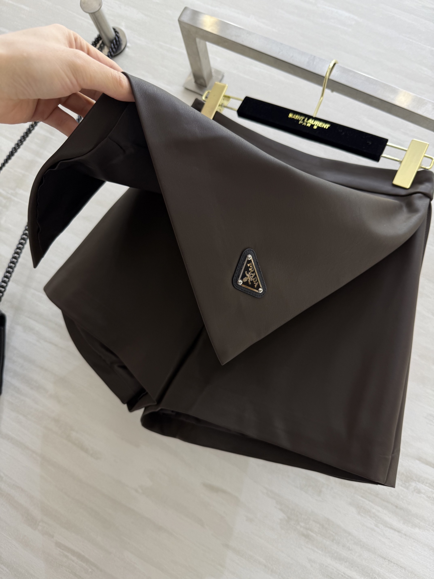 #Prad♡²⁵秋冬新款环保皮裤裙 俏皮时髦 内里防走光安全裤设计 立体剪裁版型 高品质定制 现货首发s