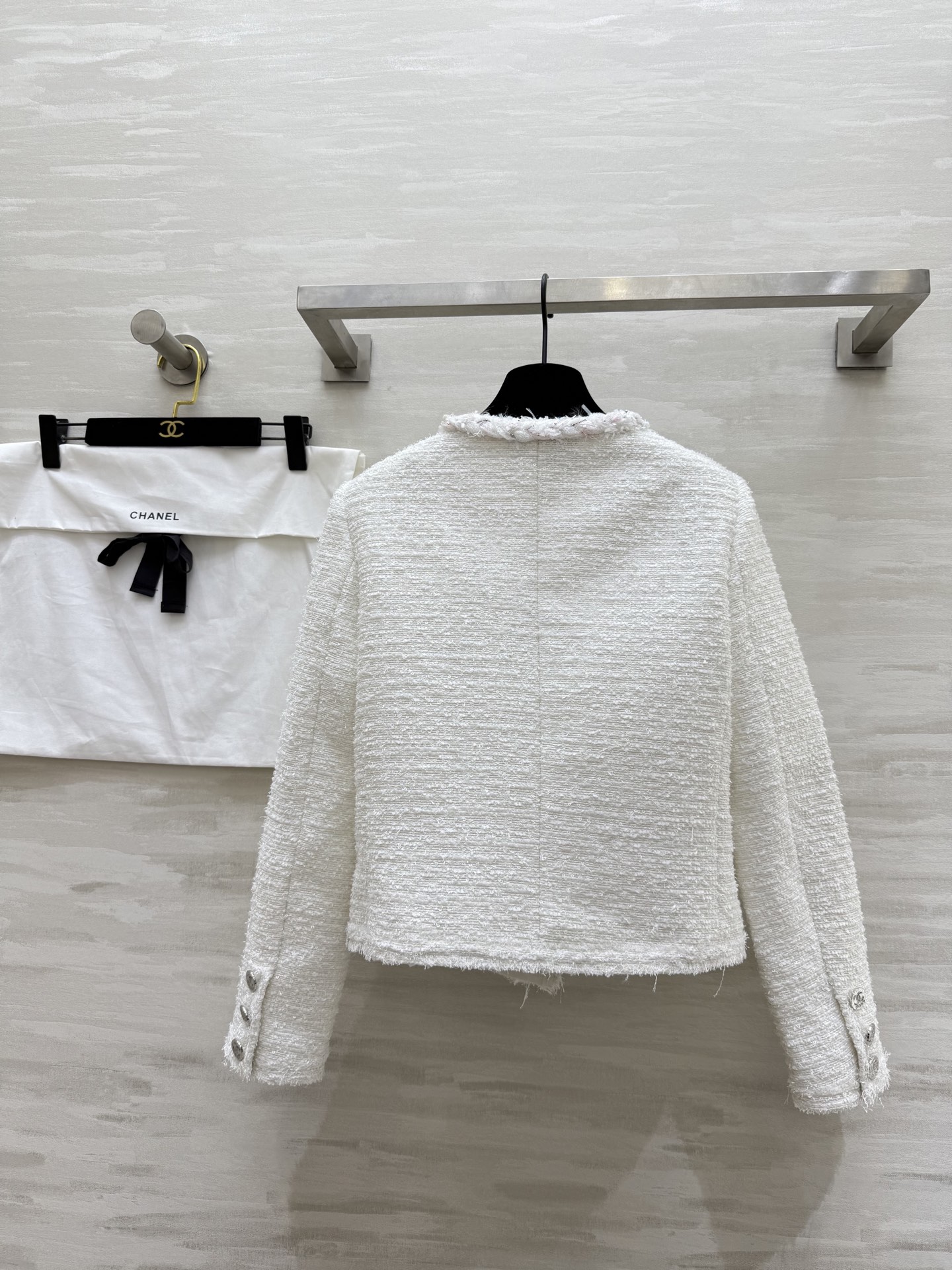 #CHANE♡²⁵秋冬新款 花呢外套 独家开版 定制彩色花边搭配山茶花真丝里衬 配色真的很干净高级 版型