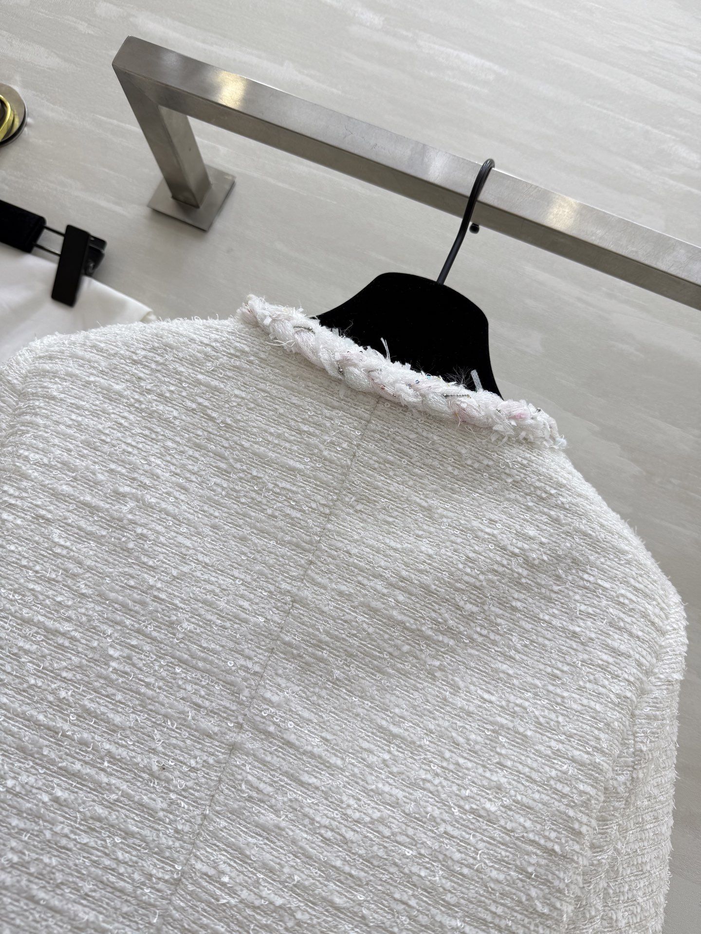 #CHANE♡²⁵秋冬新款 花呢外套 独家开版 定制彩色花边搭配山茶花真丝里衬 配色真的很干净高级 版型