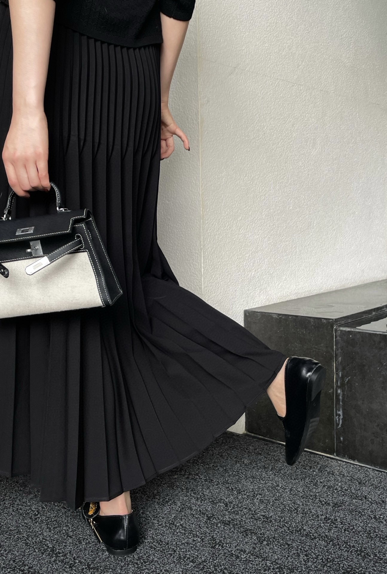 #DIO♡²⁵秋冬新款 哑光百褶压褶半裙 优雅大方 重工艺高温压褶 高品质定制 现货首发size：S/M